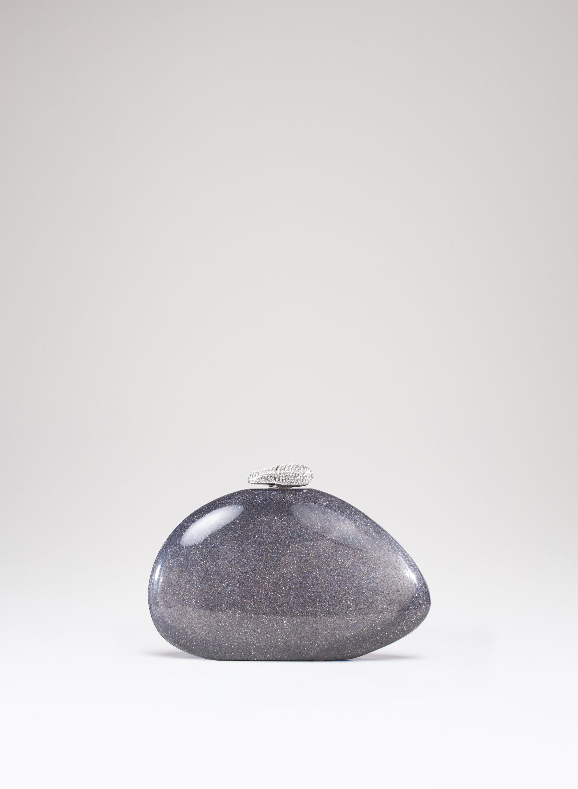 benedetta-bruzziches-ariel-borsa-donna-giunone image 5
