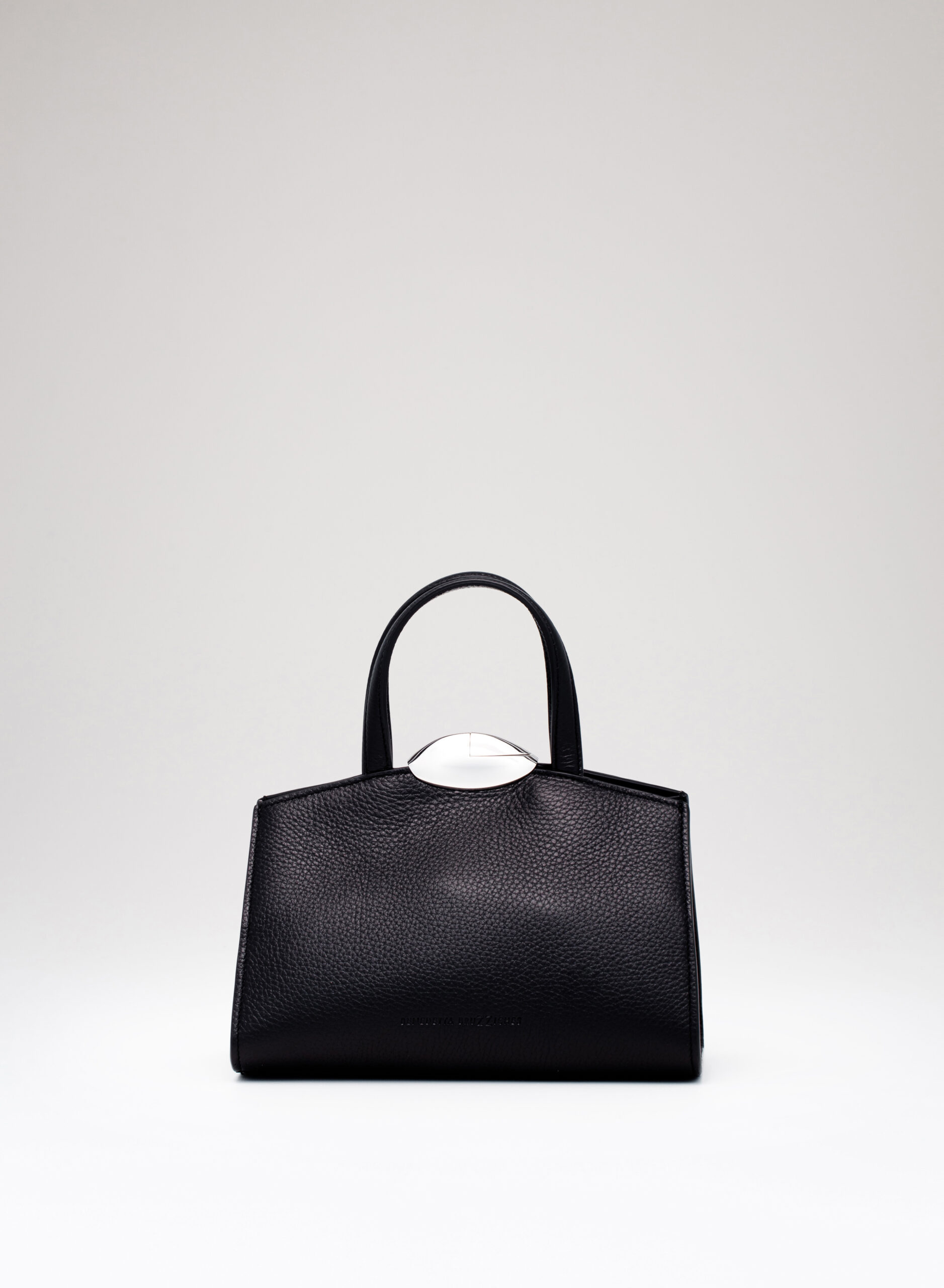 benedetta-bruzziches-serena-la-petite-borsa-donna-meteorite image 1