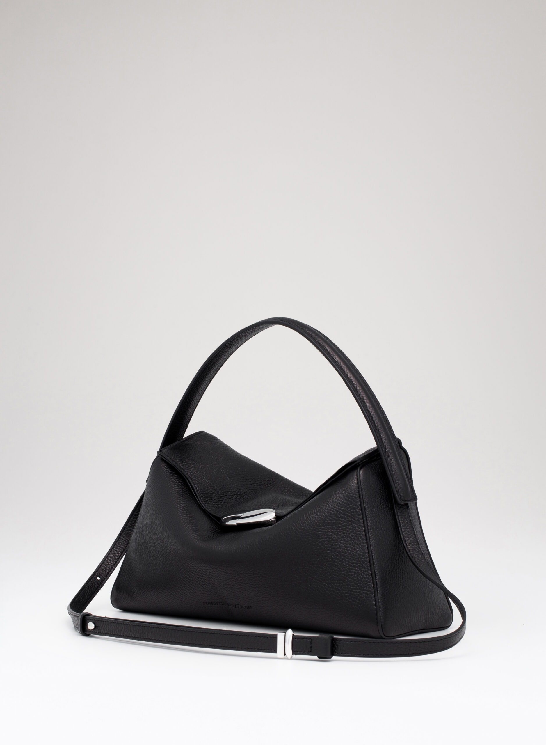 benedetta-bruzziches-elif-la-grande-borsa-donna-meteorite image 2