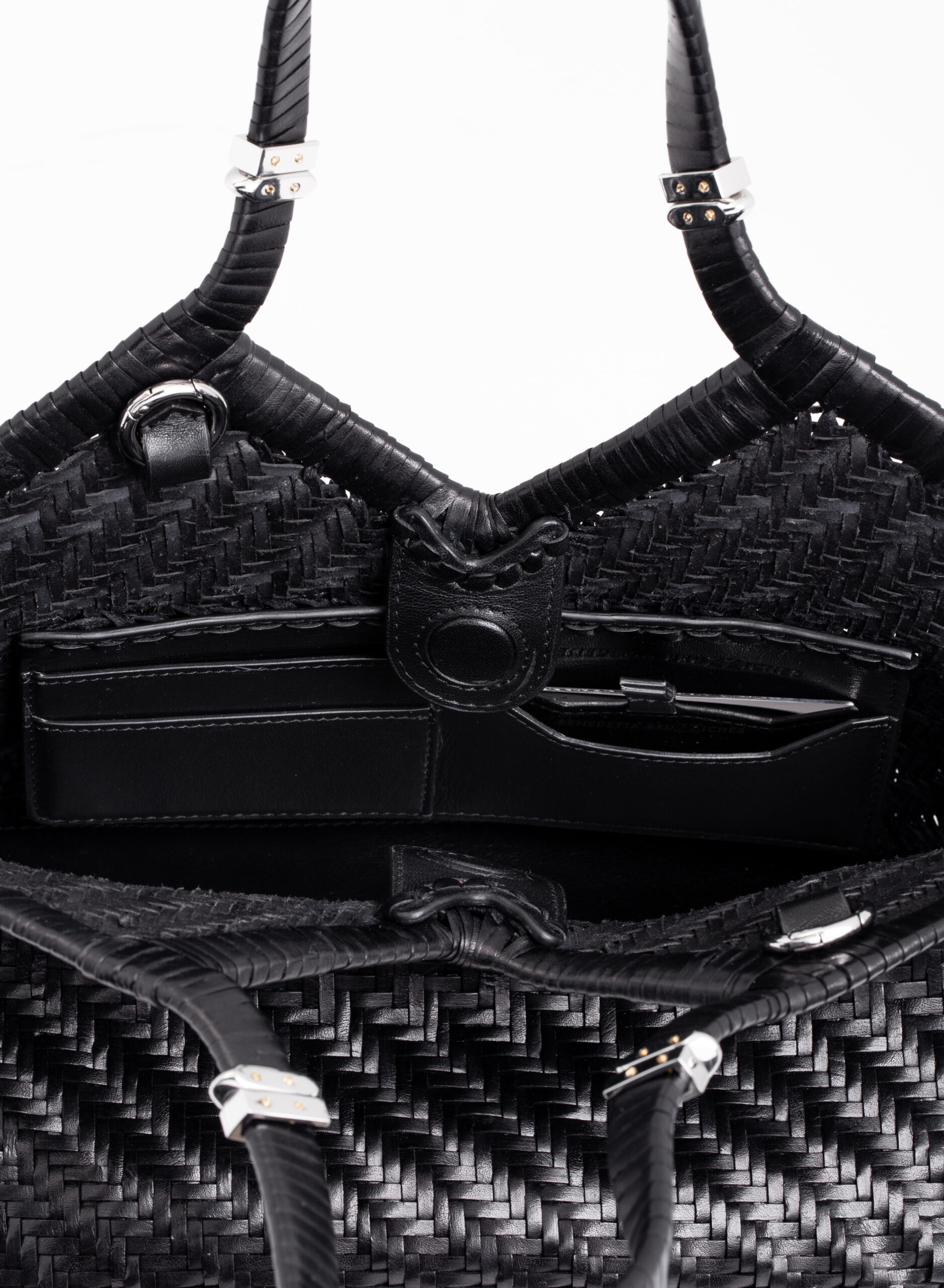 benedetta-bruzziches-usha-borsa-donna-nightly image 6