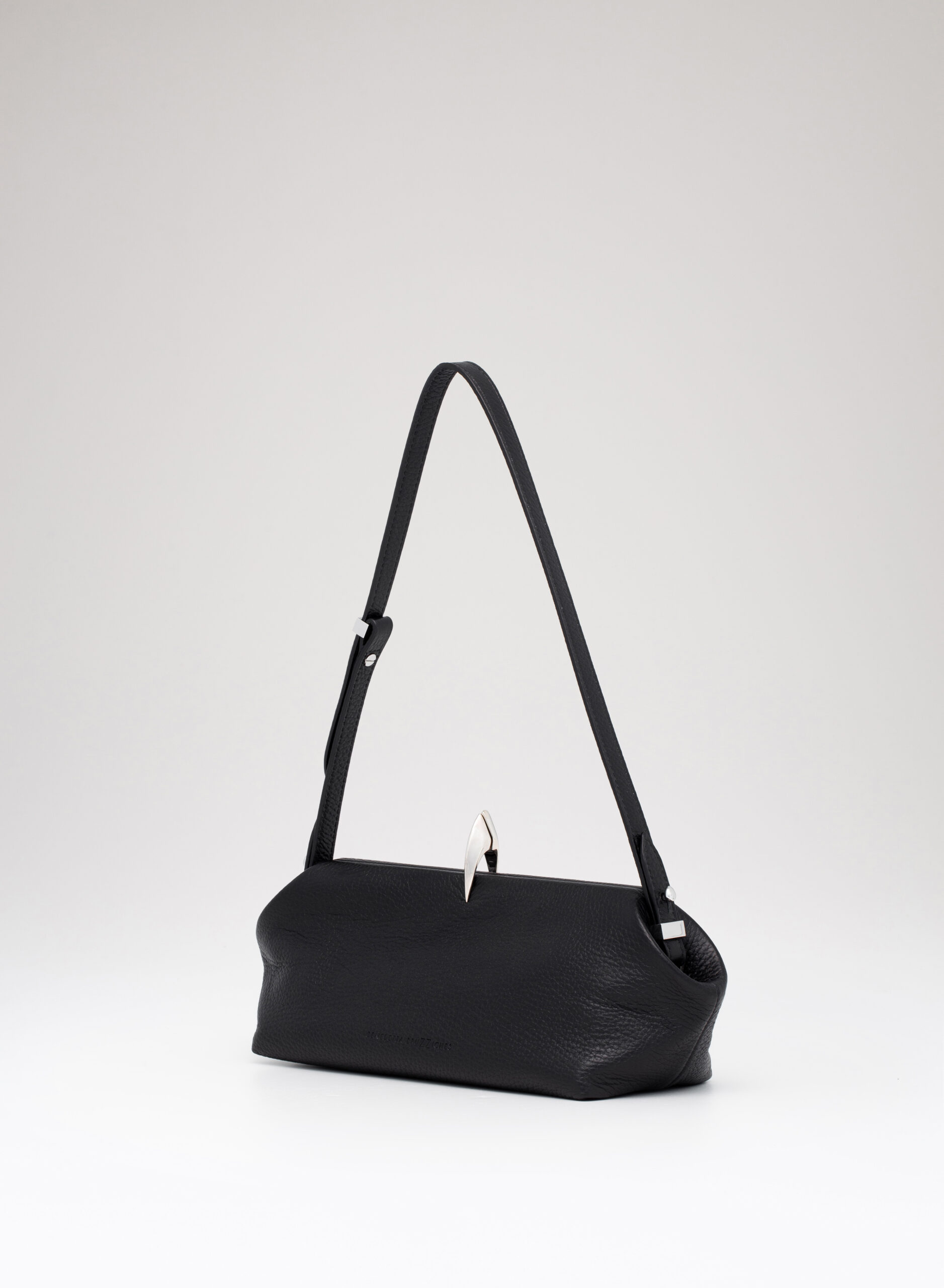 benedetta-bruzziches-sophia-la-petite-borsa-donna-meteorite image 1