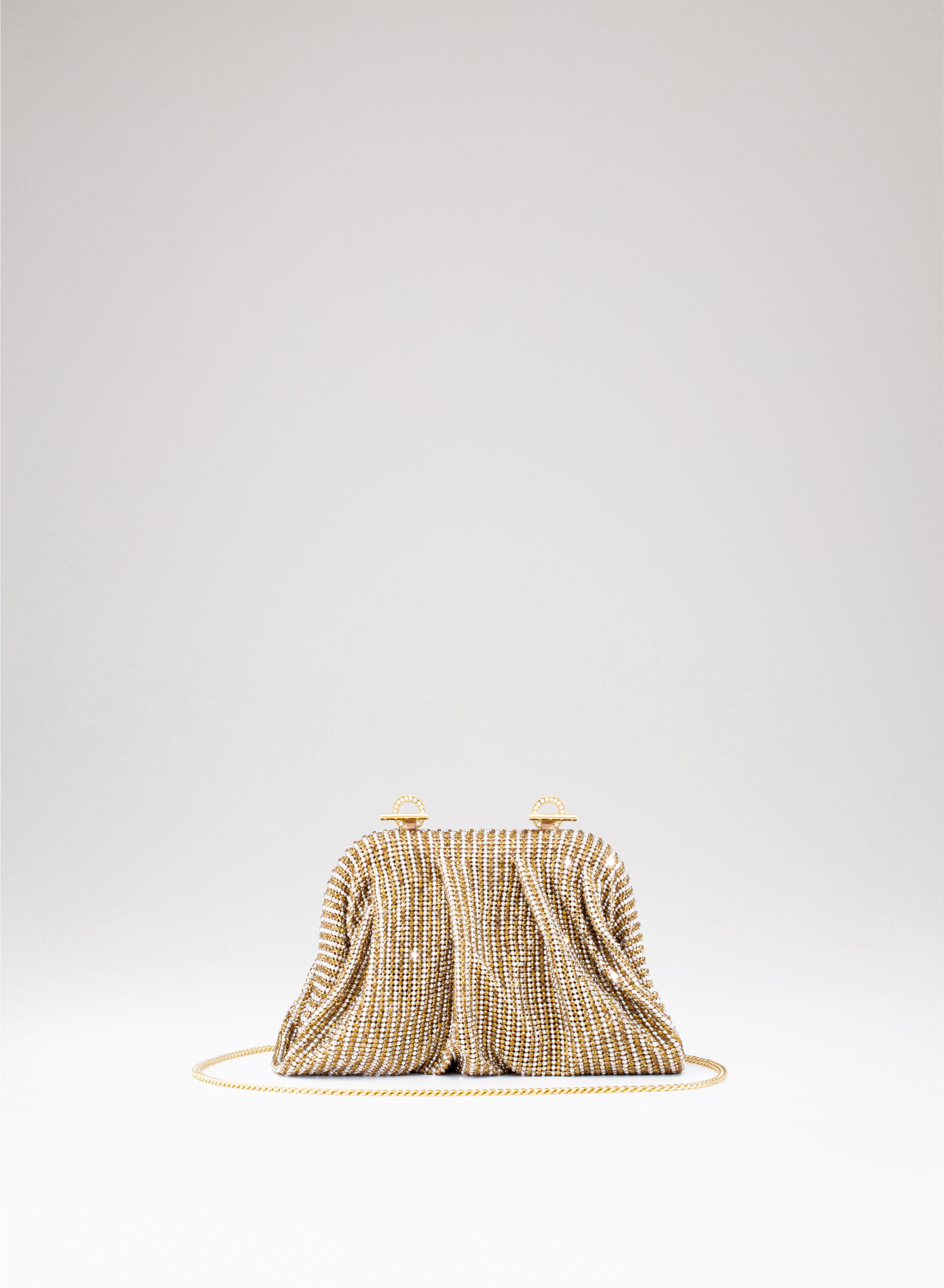 benedetta-bruzziches-venus-la-petite-borsa-donna-the-great-gatsby image 3