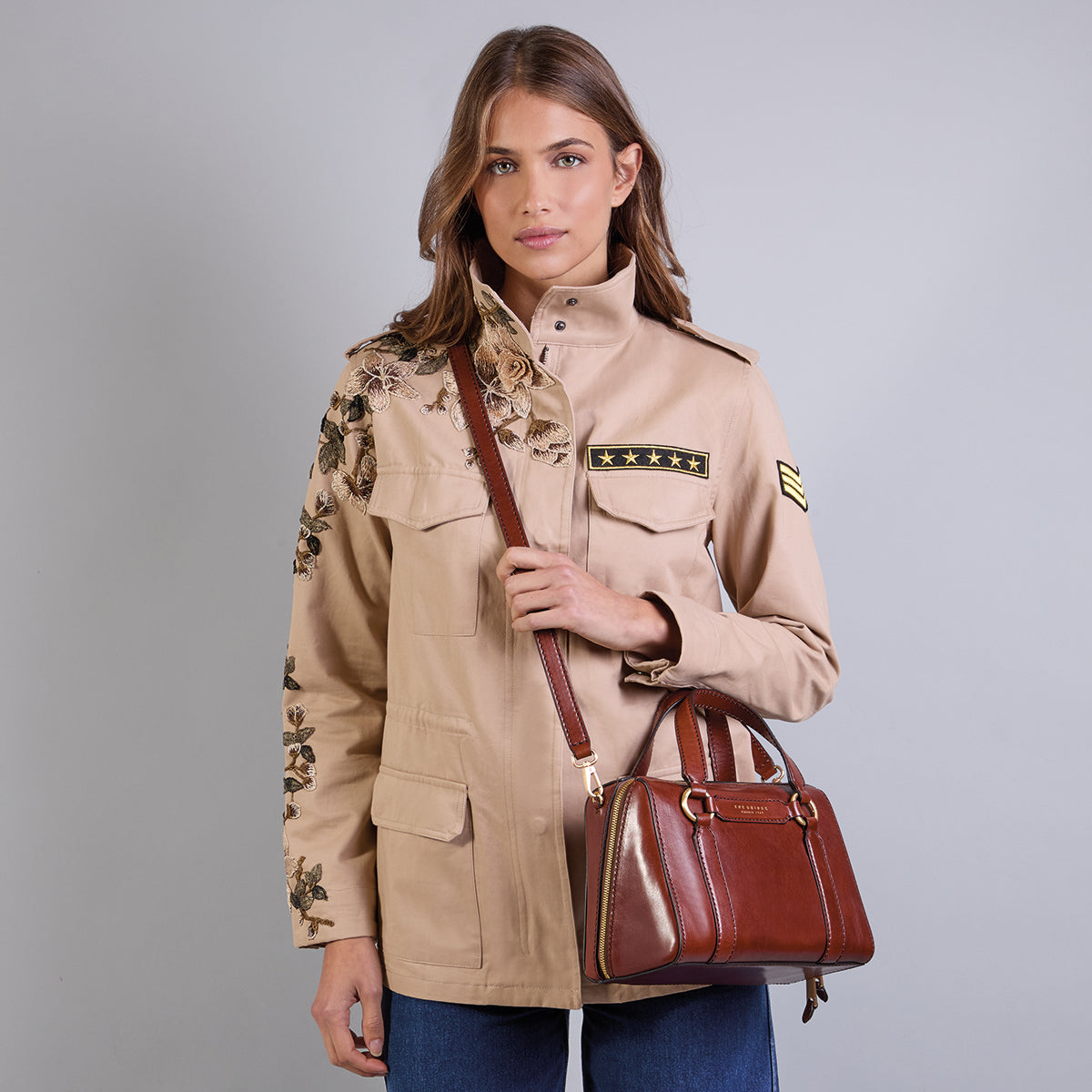 the-bridge-laura-borsa-a-mano-in-pelle-acqua-con-tracolla-removibile image 6