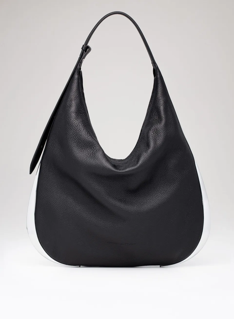 benedetta-bruzziches-amalia-la-grande-borsa-donna-meteorite image 1