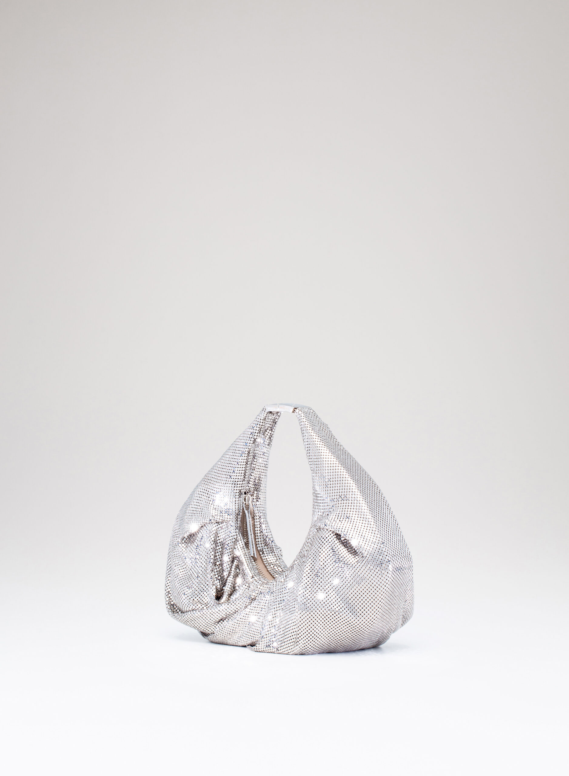 benedetta-bruzziches-yennefer-borsa-donna-mercury image 2