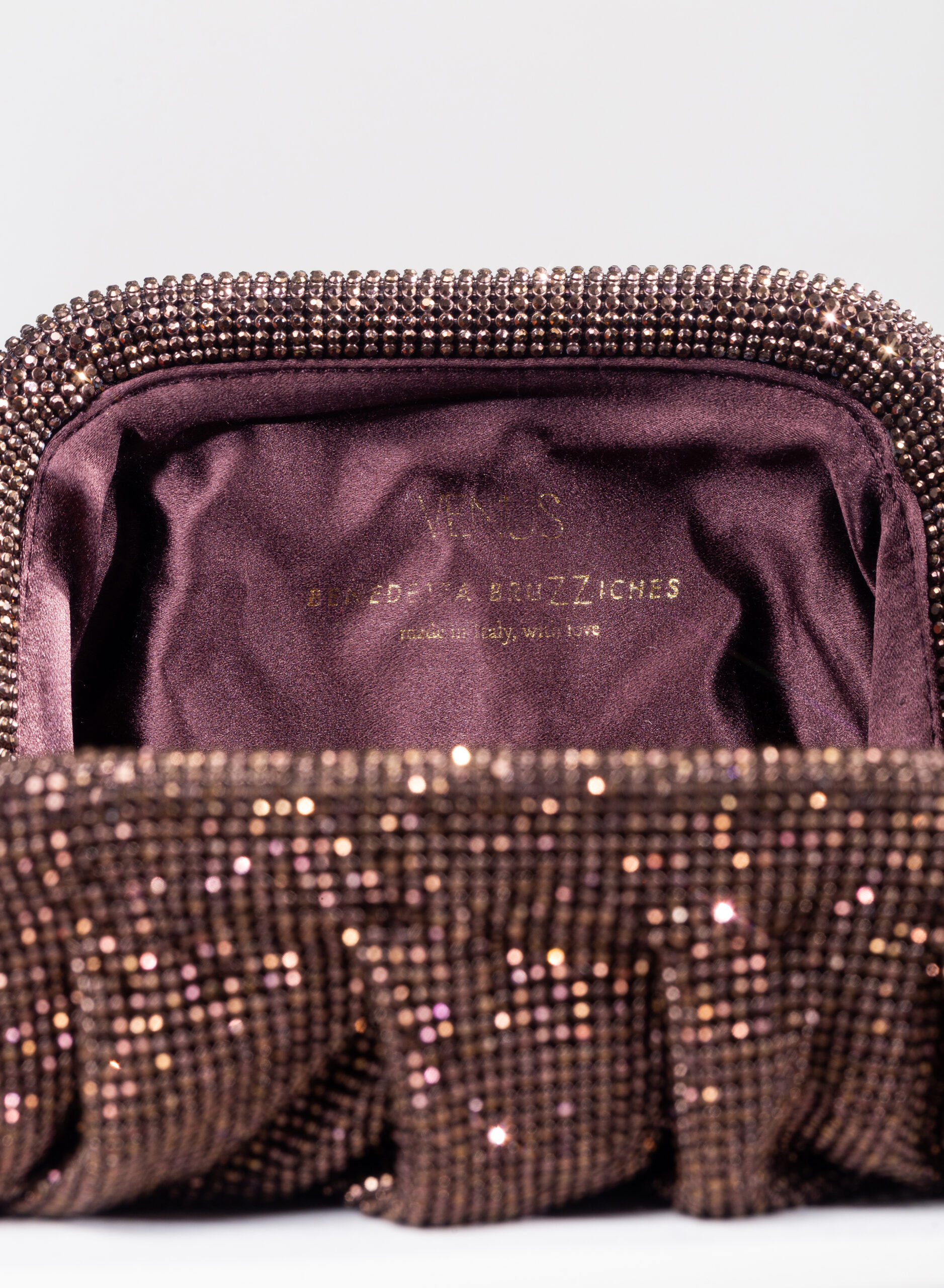 benedetta-bruzziches-venus-la-petite-borsa-donna-chocolat image 6