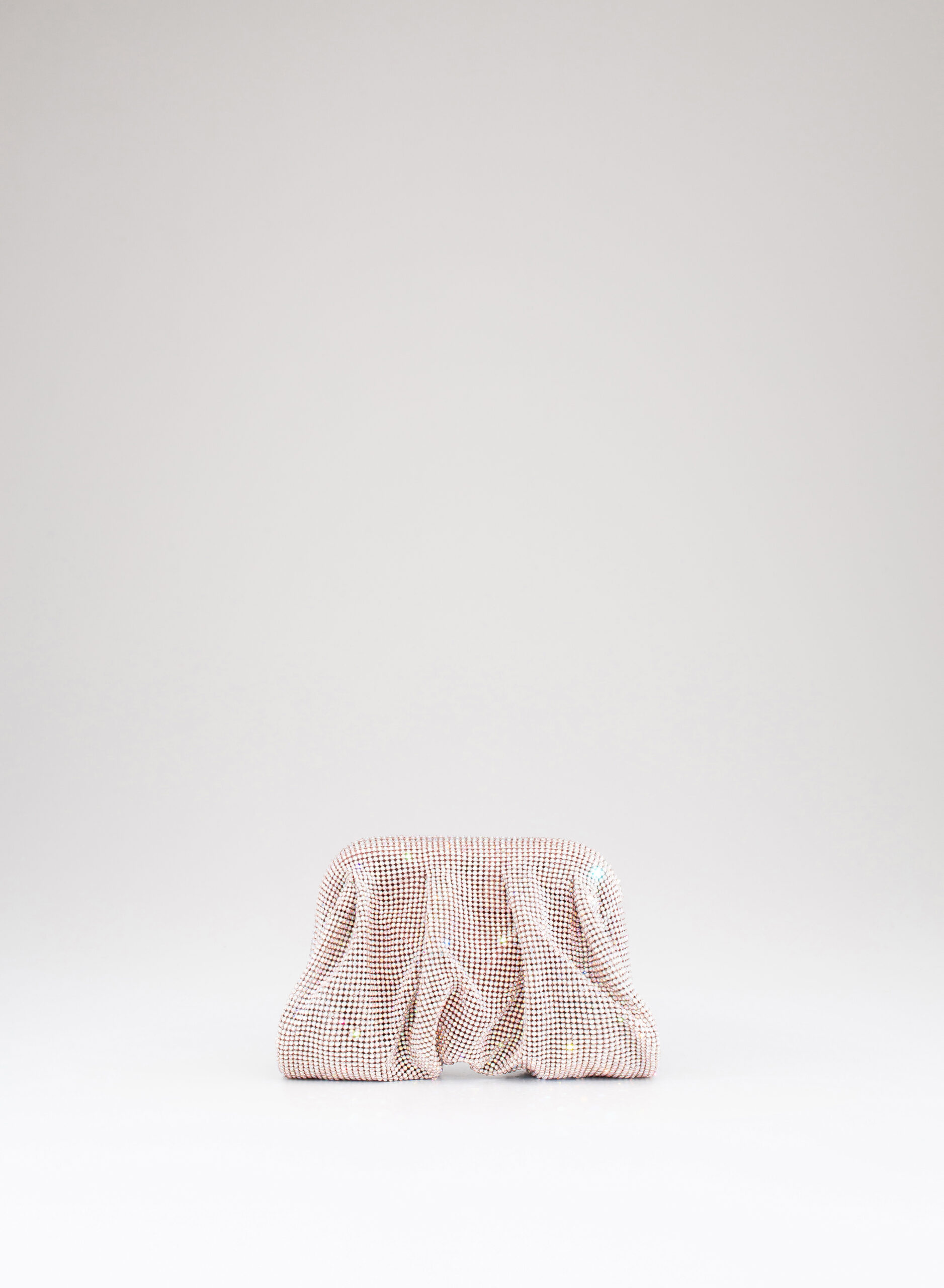 benedetta-bruzziches-venus-la-petite-borsa-donna-chapelloise image 1