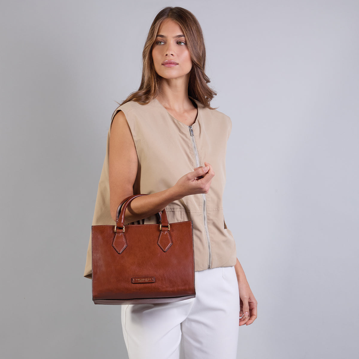 the-bridge-ida-borsa-a-mano-in-pelle-nera-con-tracolla-removibile image 6