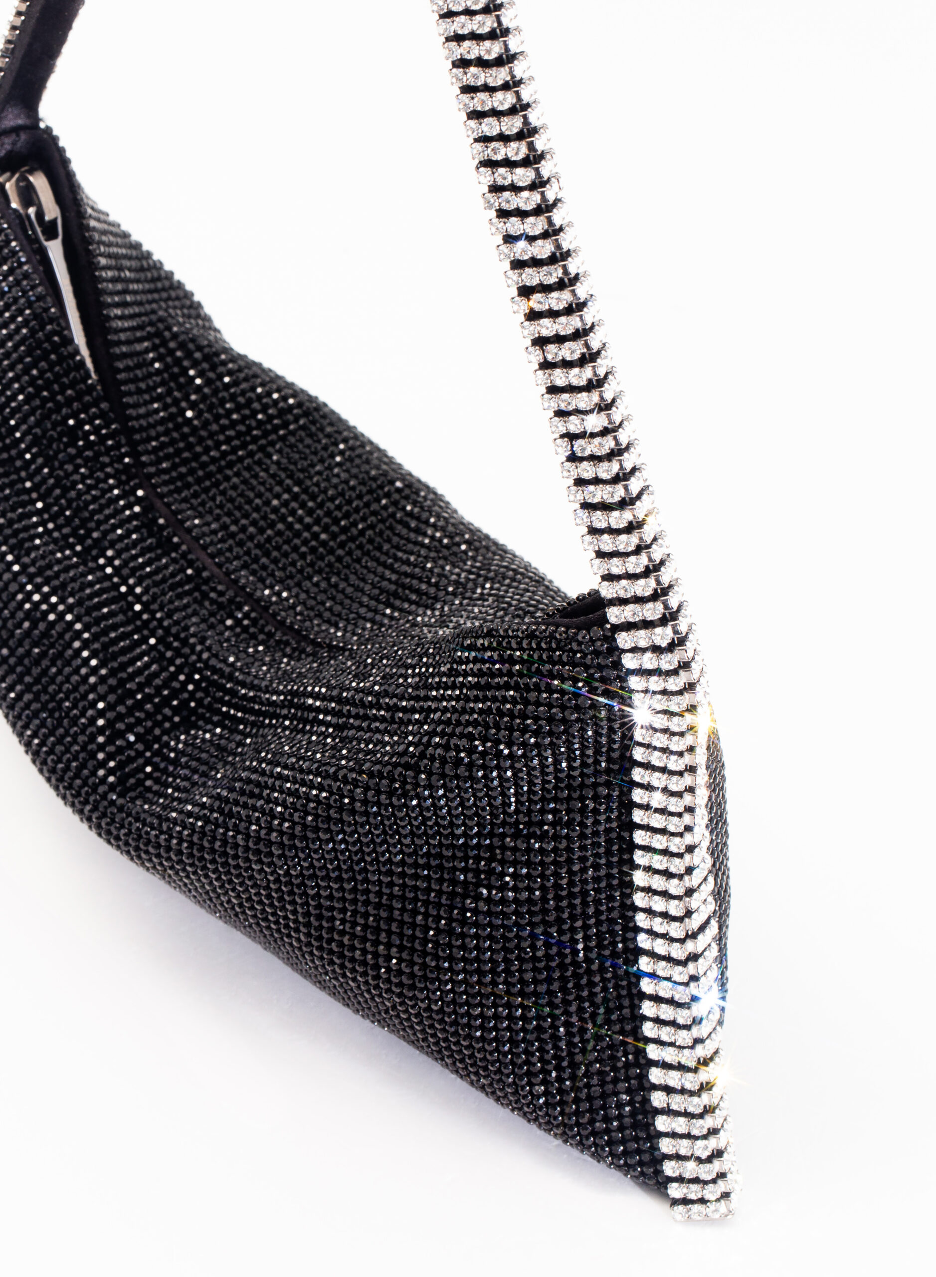 benedetta-bruzziches-your-best-friend-la-grande-borsa-donna-james-bond-2 image 5