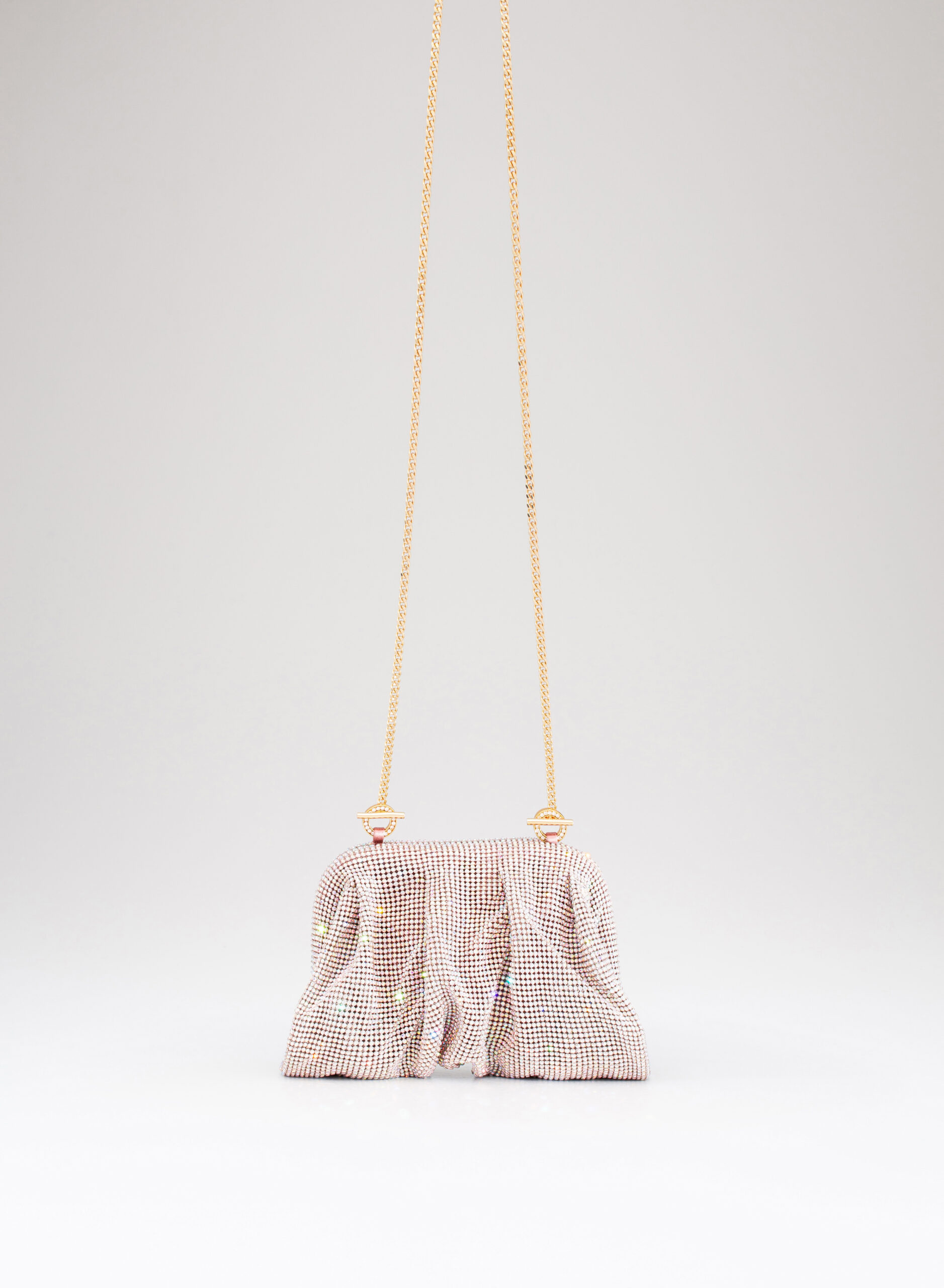 benedetta-bruzziches-venus-la-petite-borsa-donna-chapelloise image 2