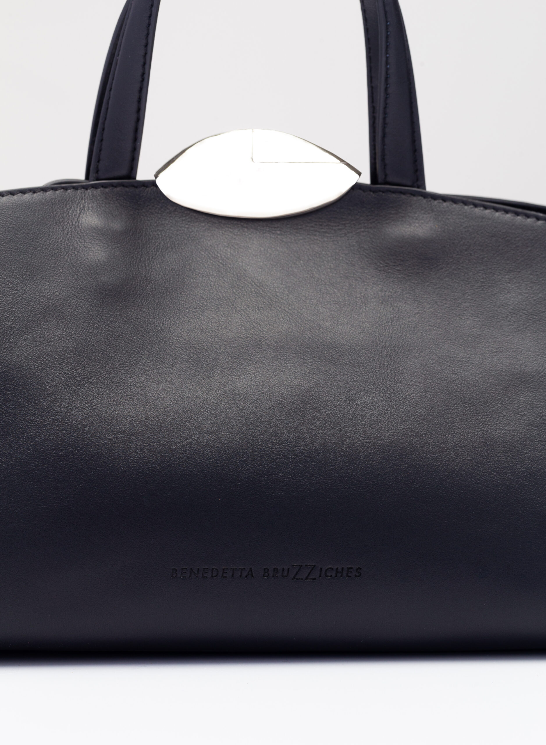 benedetta-bruzziches-serena-la-petite-borsa-donna-nightly image 6