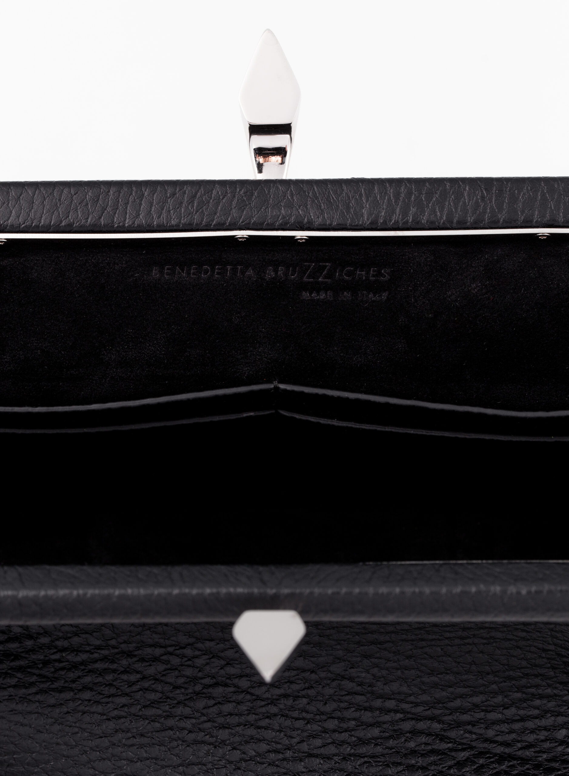 benedetta-bruzziches-sophia-la-petite-borsa-donna-meteorite image 5