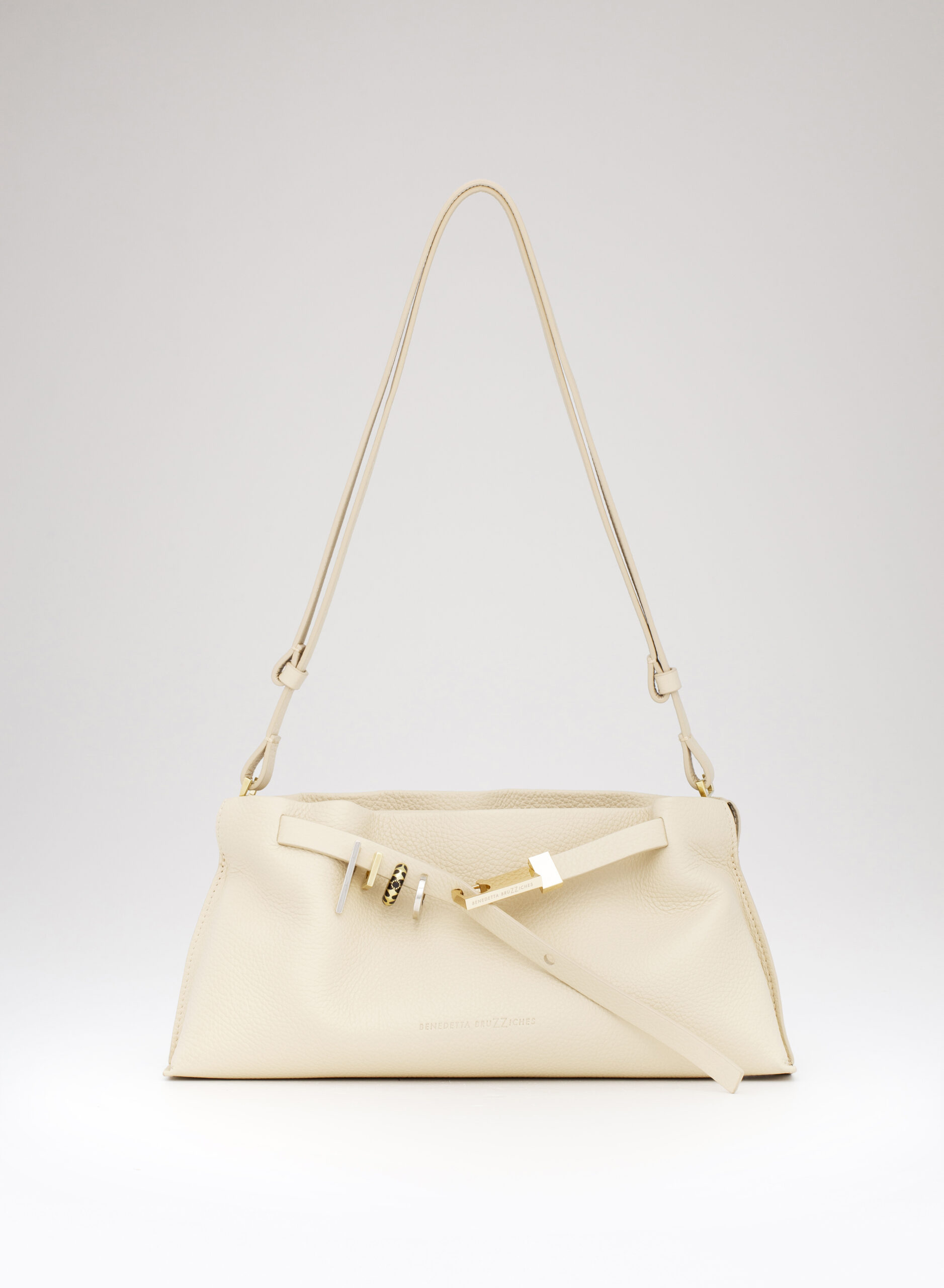 benedetta-bruzziches-lauren-borsa-donna-emberlita image 1