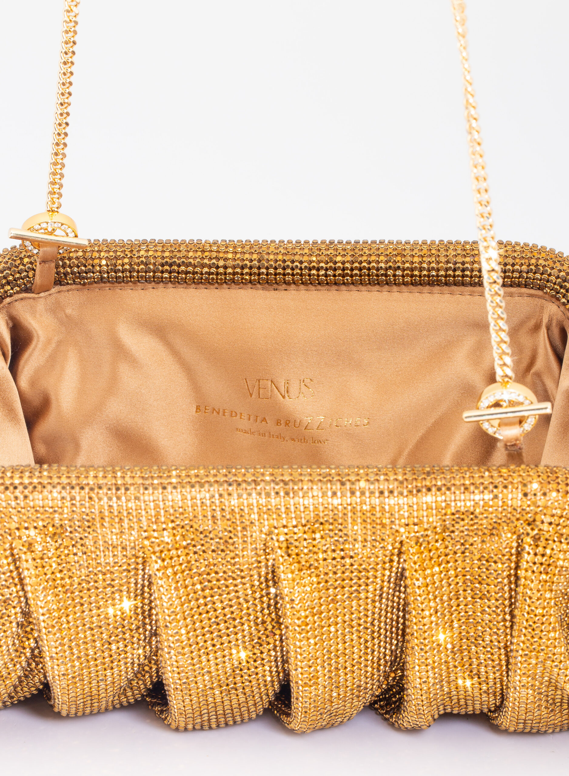 benedetta-bruzziches-venus-la-grande-borsa-donna-sogno-d-estate image 5