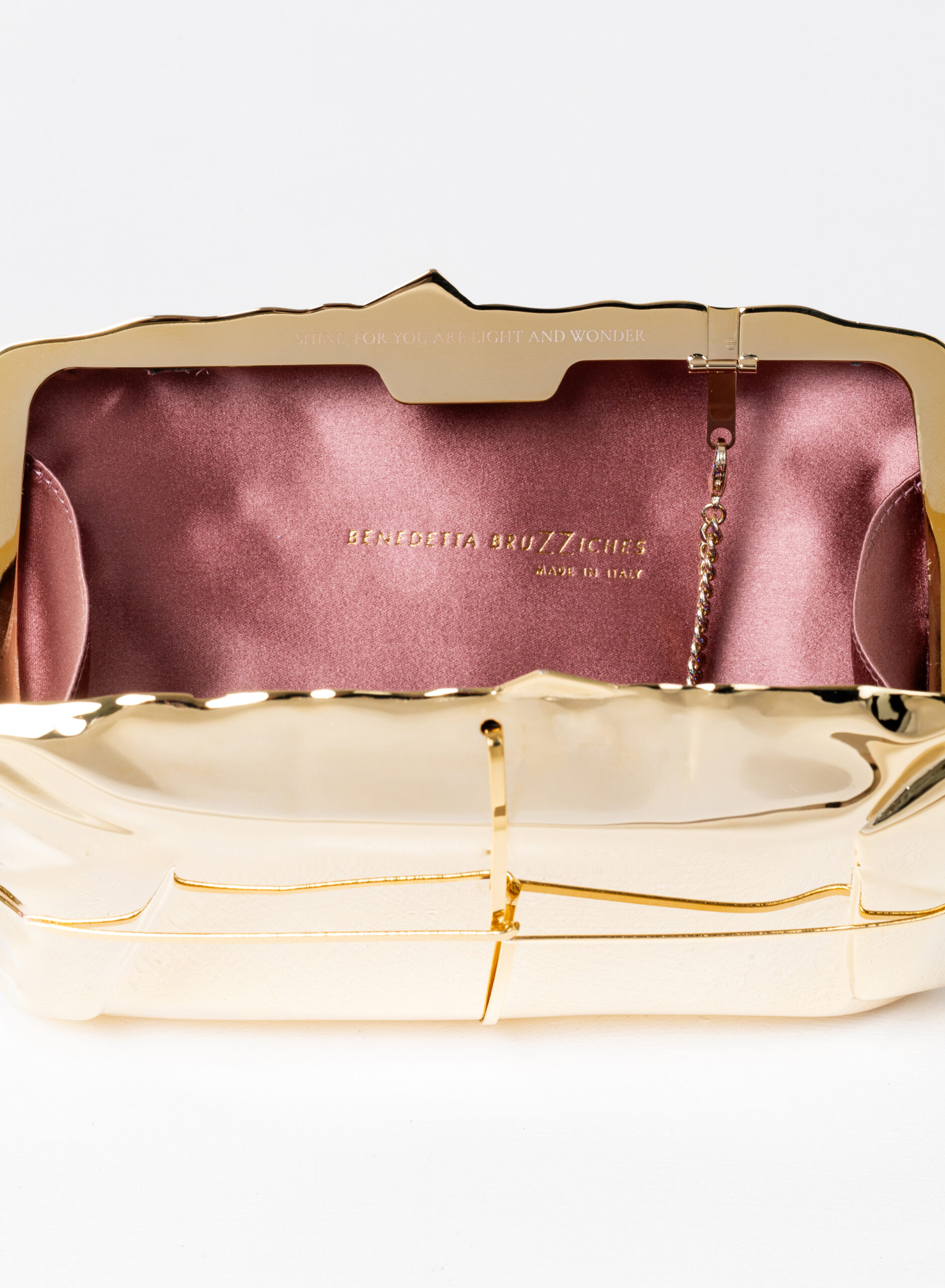 benedetta-bruzziches-cabaret-borsa-donna-golden-gun image 7