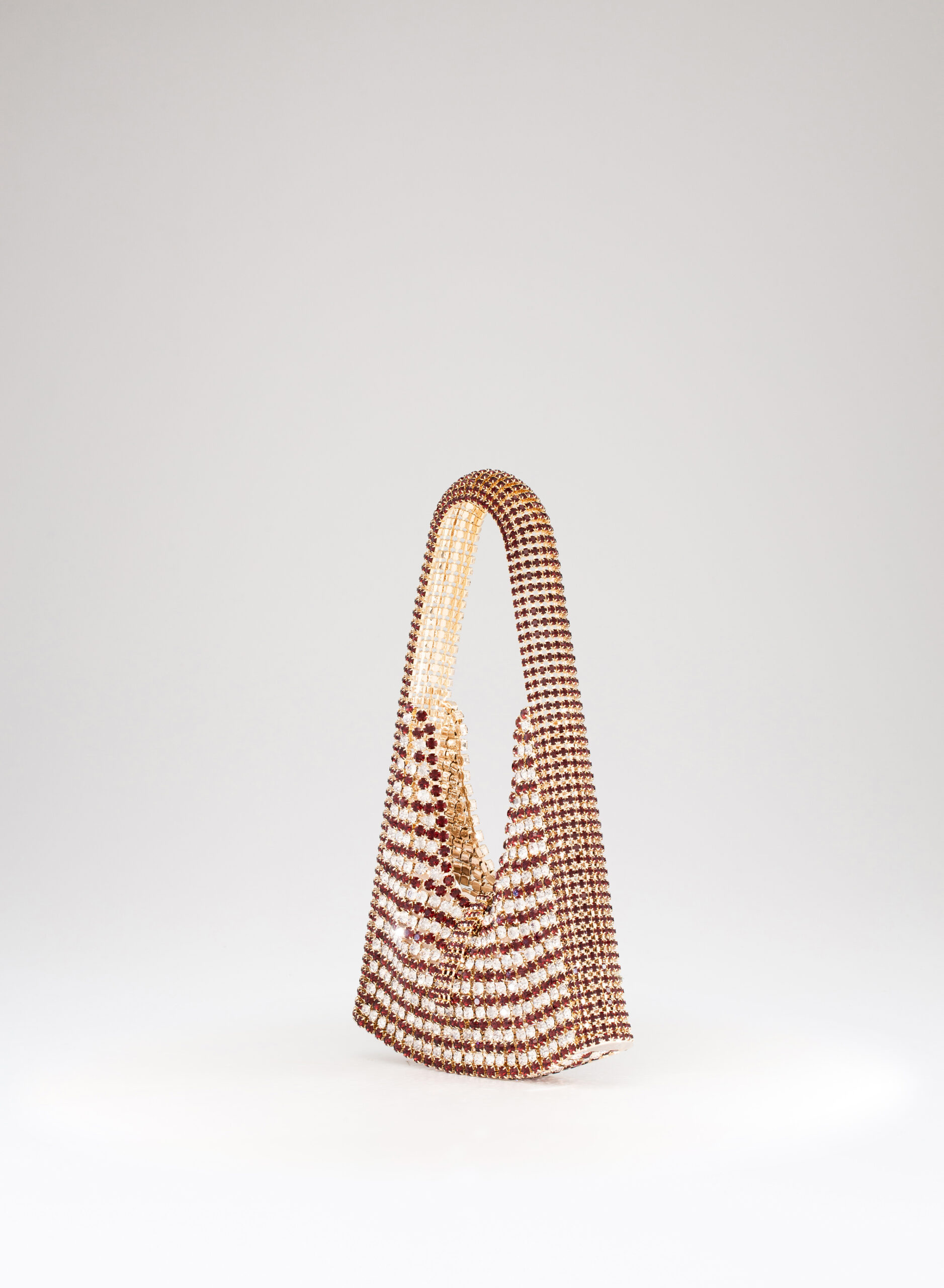 benedetta-bruzziches-lia-borsa-donna-sussex-ruby image 2