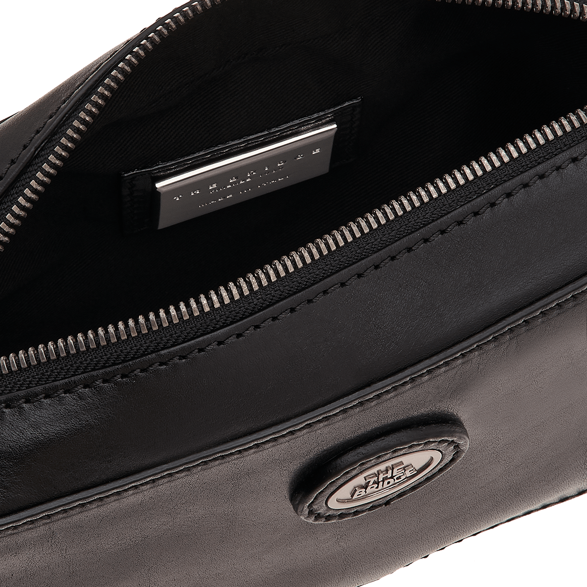 the-bridge-pochette-uomo-da-polso-in-pelle-nero-palladio image 2