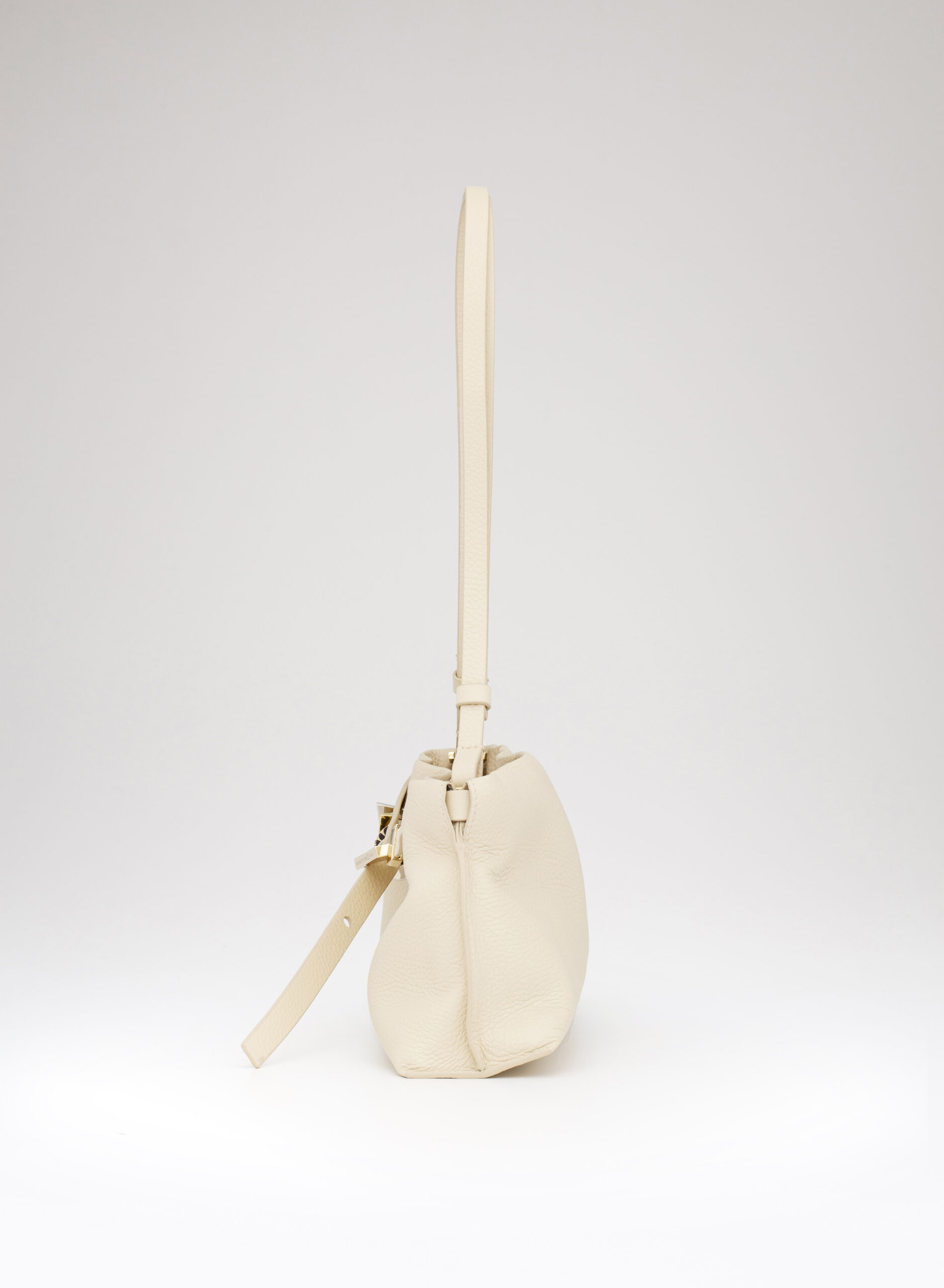 benedetta-bruzziches-lauren-borsa-donna-emberlita image 3