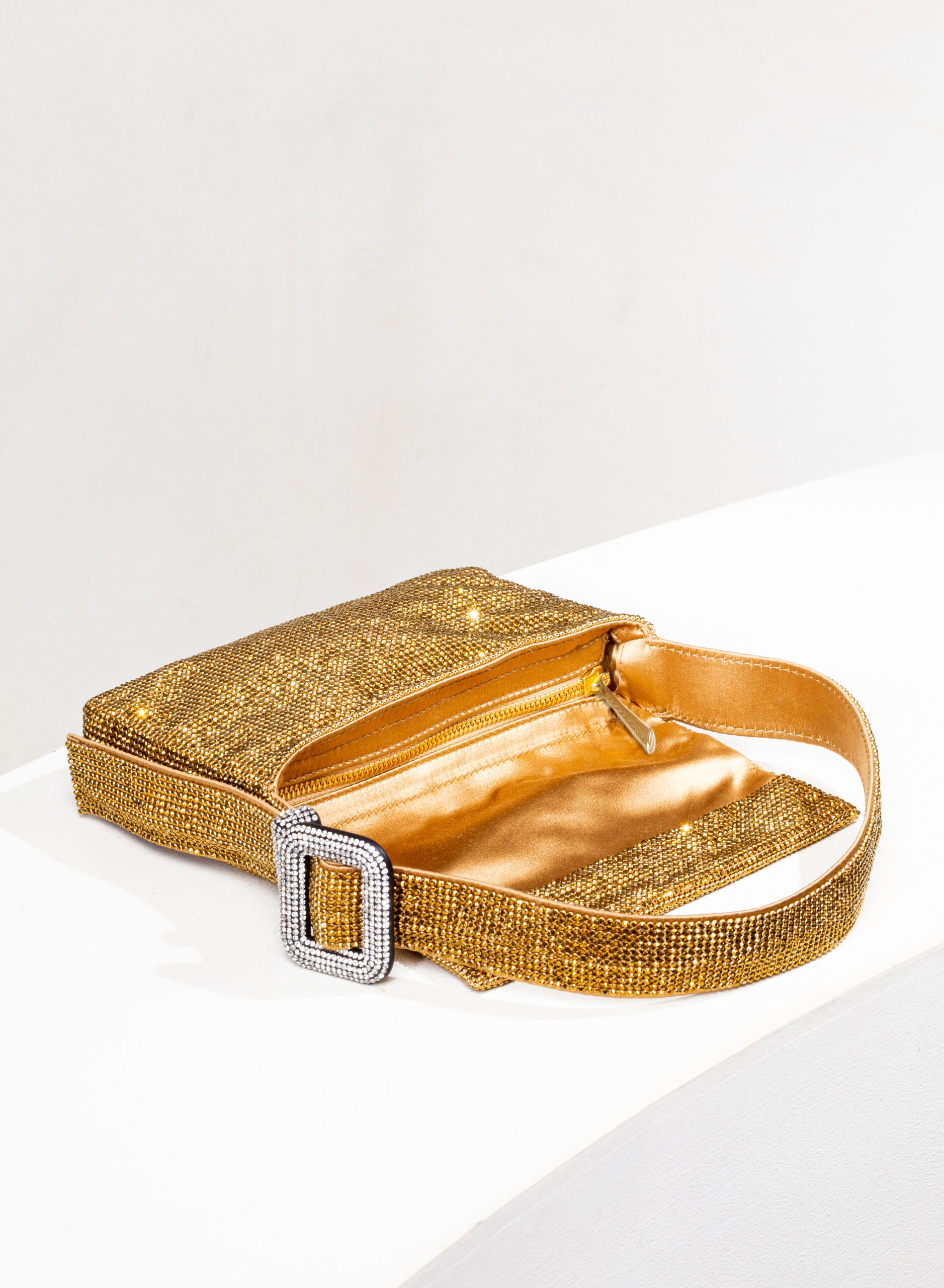 benedetta-bruzziches-vitty-la-mignon-borsa-donna-sogno-d-estate image 6