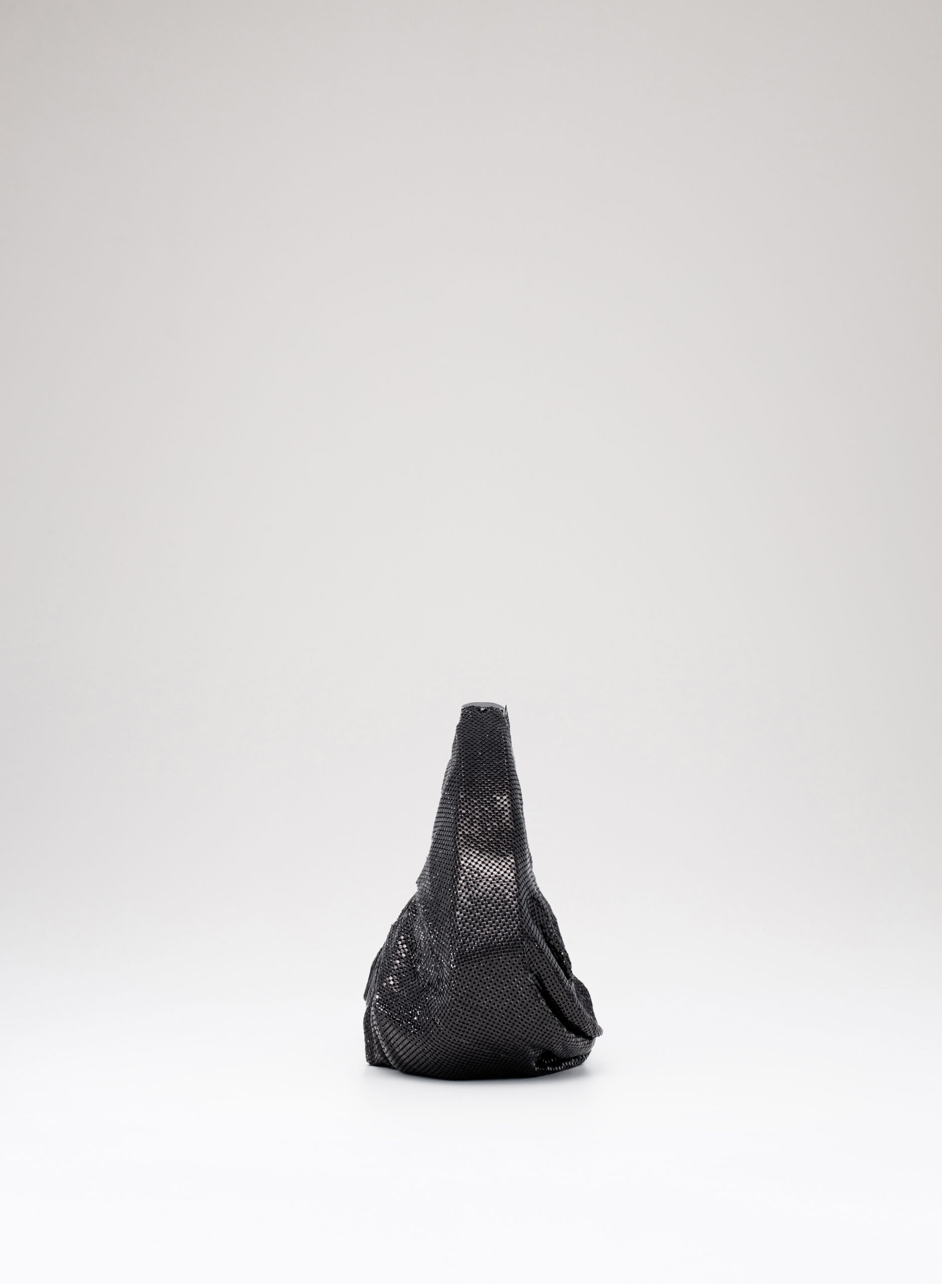 benedetta-bruzziches-yennefer-borsa-donna-pluto image 3