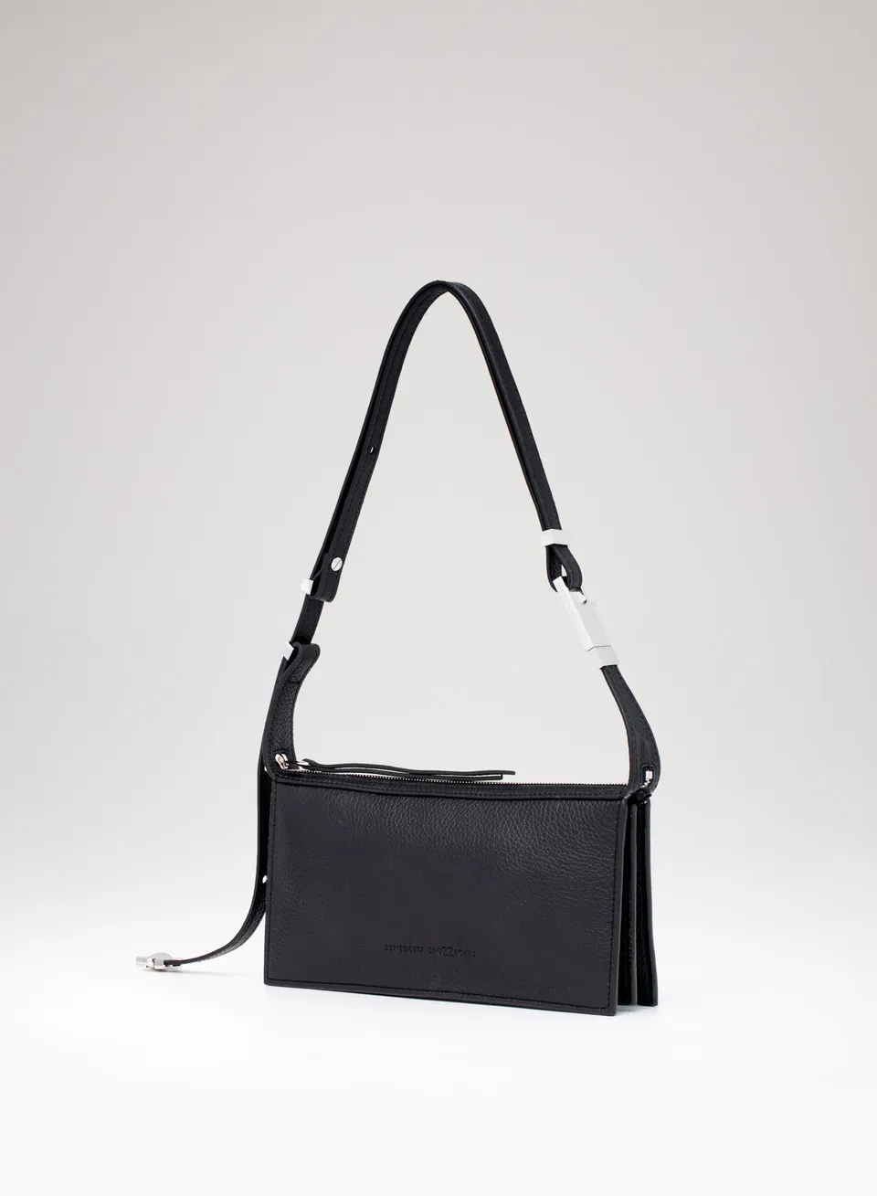 benedetta-bruzziches-syster-borsa-donna-meteorite image 1