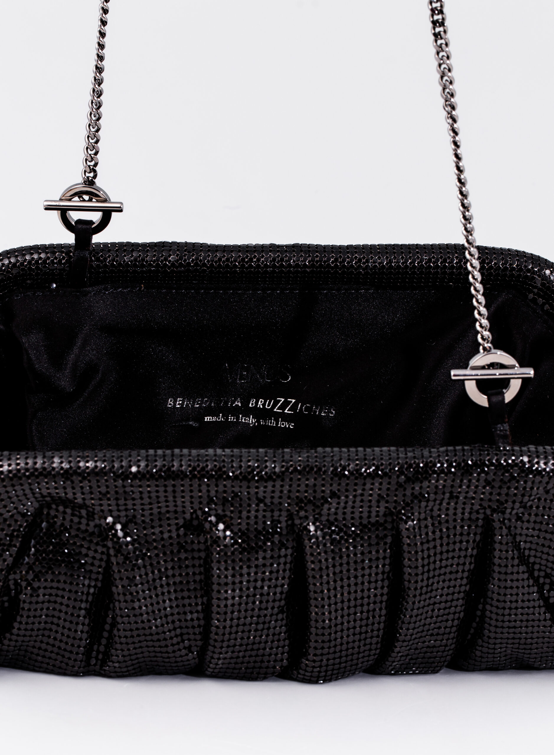 benedetta-bruzziches-venus-la-grande-borsa-donna-pluto image 7