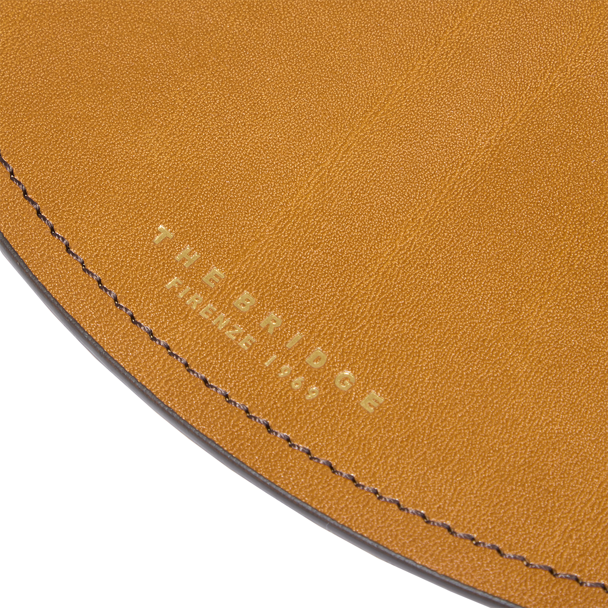 the-bridge-sottopiatti-in-pelle-cognac-oro-per-tavola-artigianale image 3