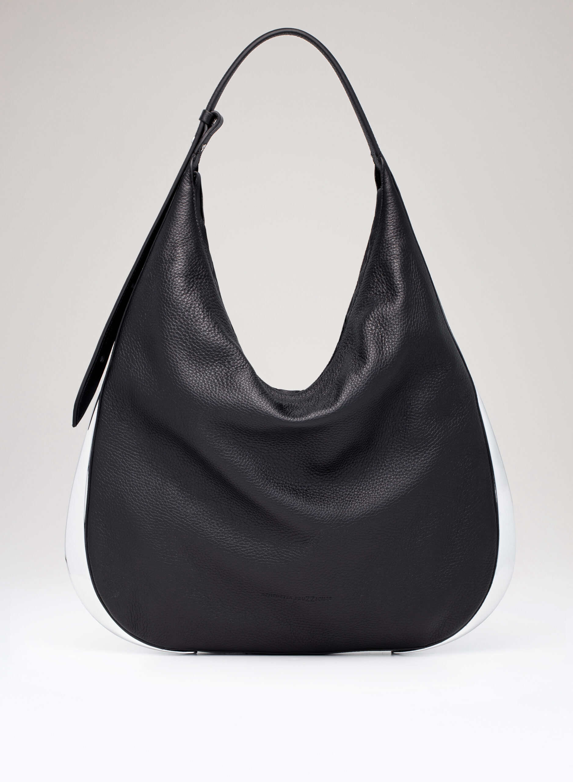 benedetta-bruzziches-amalia-la-grande-borsa-donna-meteorite image 1