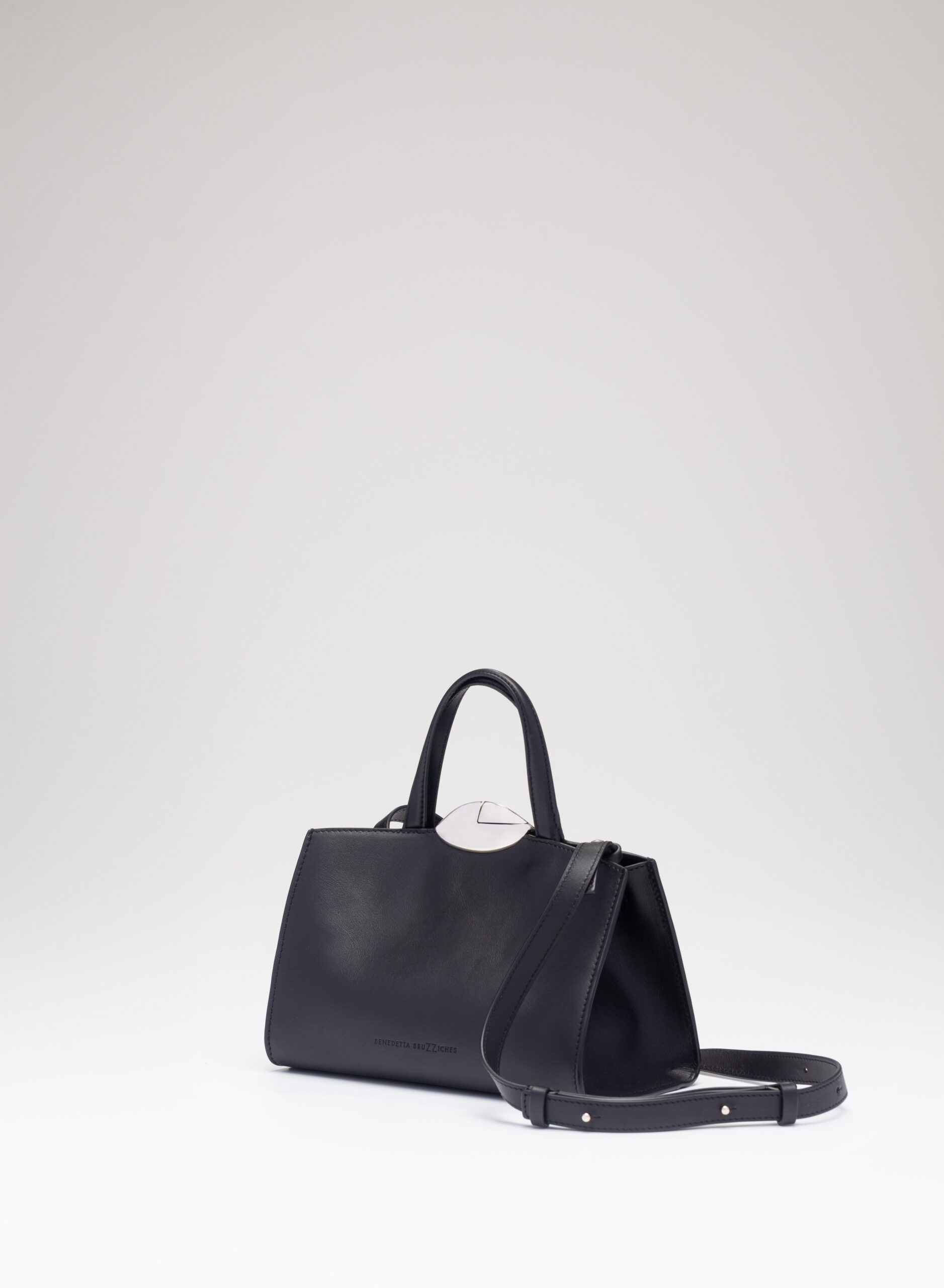 benedetta-bruzziches-serena-la-petite-borsa-donna-nightly image 5