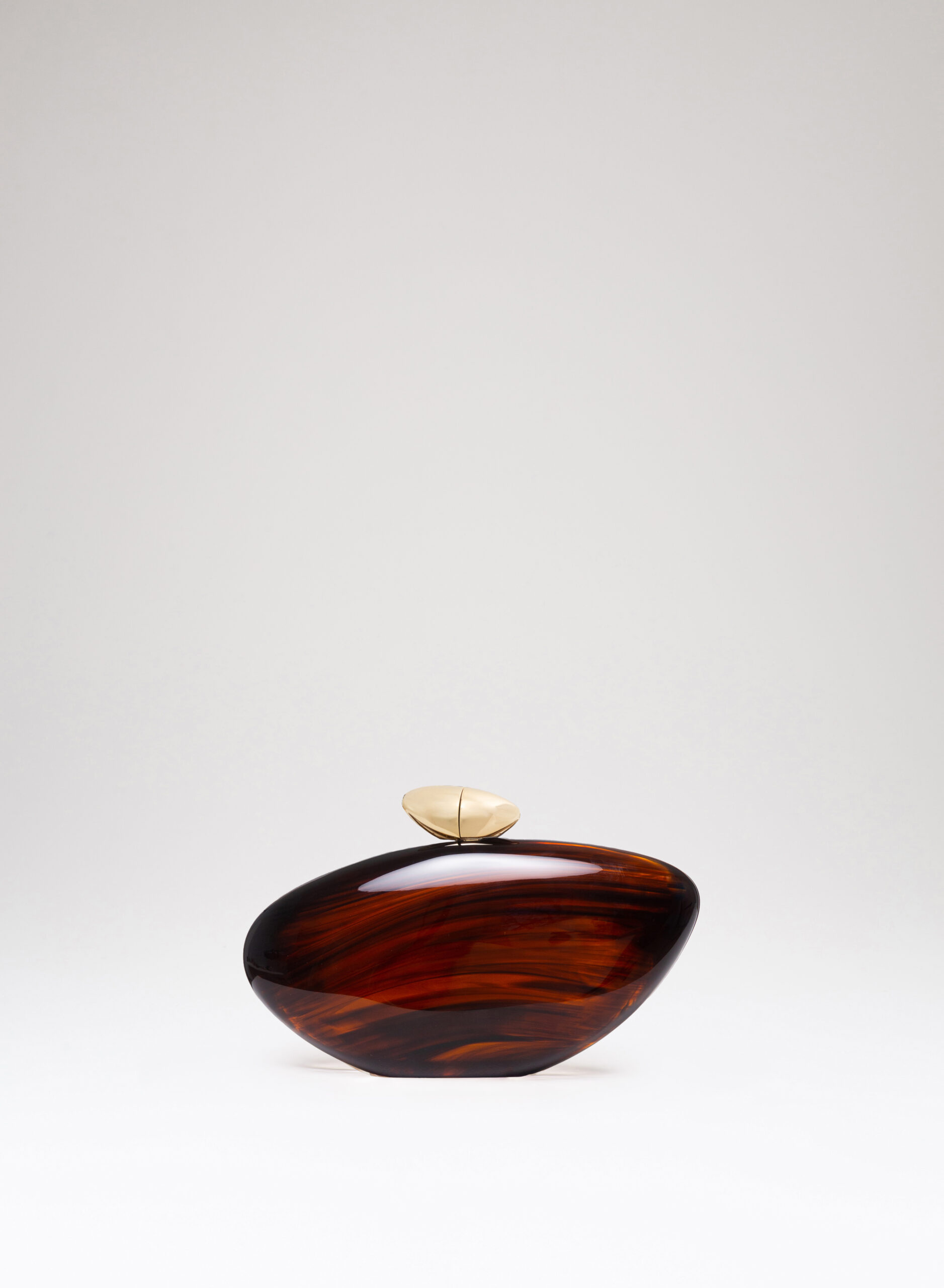 benedetta-bruzziches-borsa-armonia-turtle-shell image 1