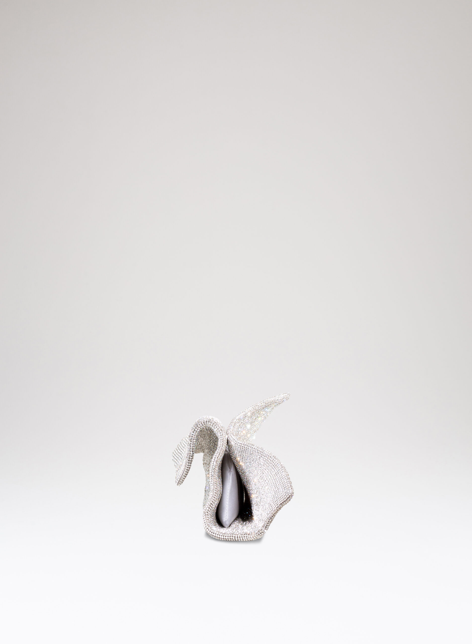 benedetta-bruzziches-la-bisbetica-domata-borsa-donna-you-only-live-twice image 2