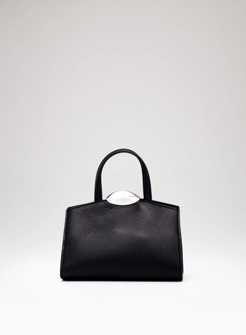 benedetta-bruzziches-serena-la-petite-borsa-donna-meteorite image 1