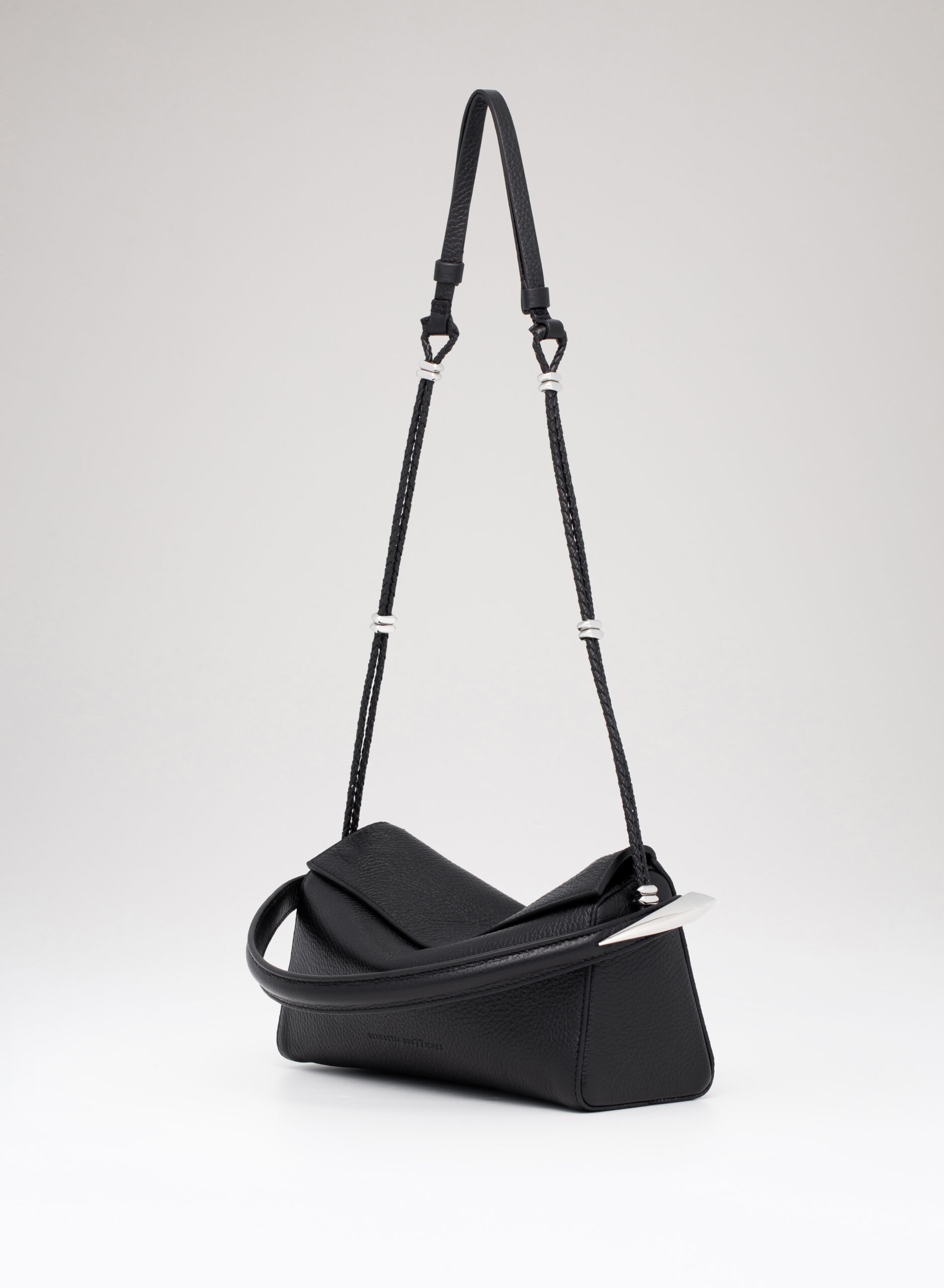 benedetta-bruzziches-elif-borsa-donna-meteorite image 4