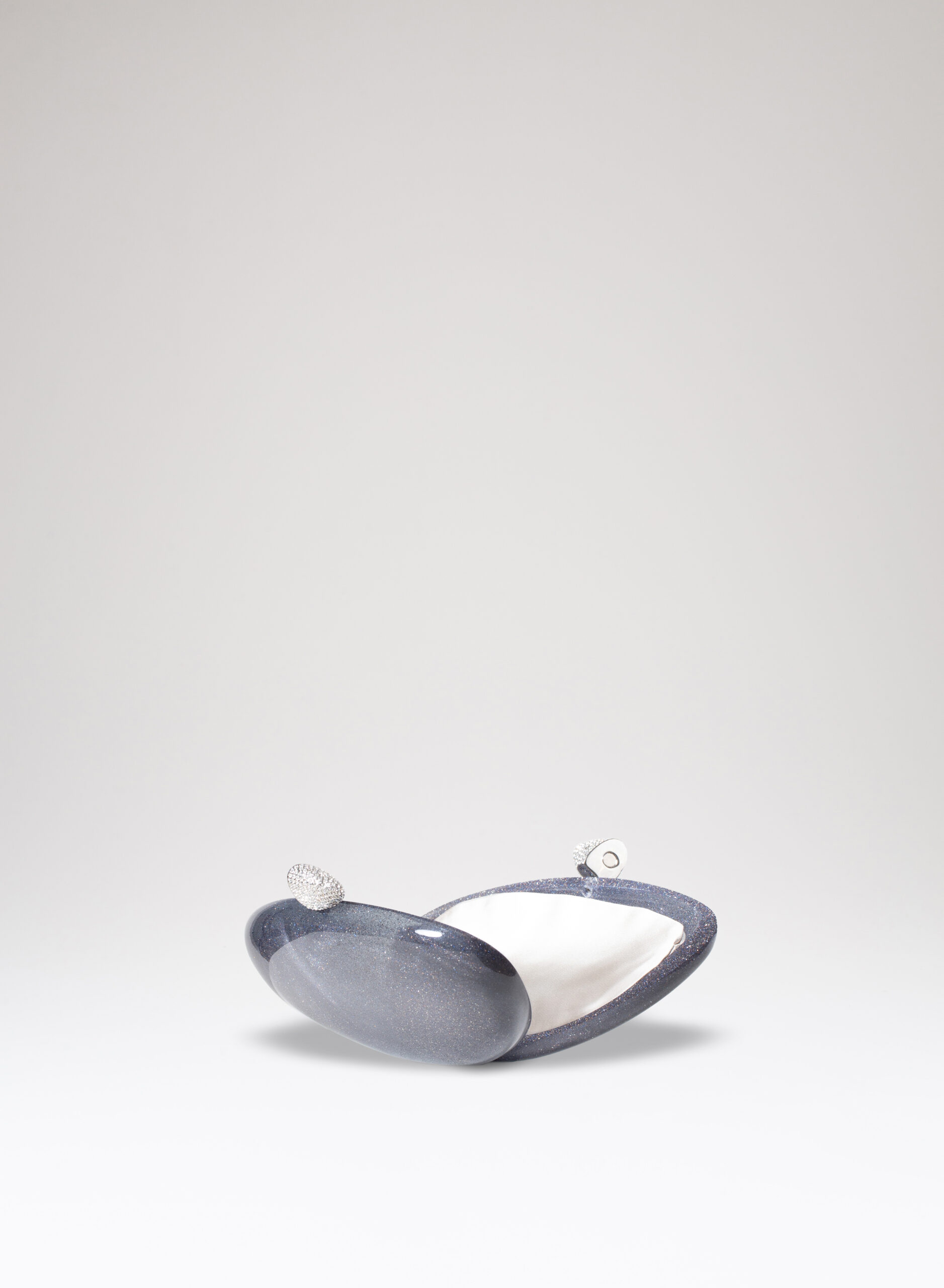 benedetta-bruzziches-armonia-borsa-donna-giunone image 6