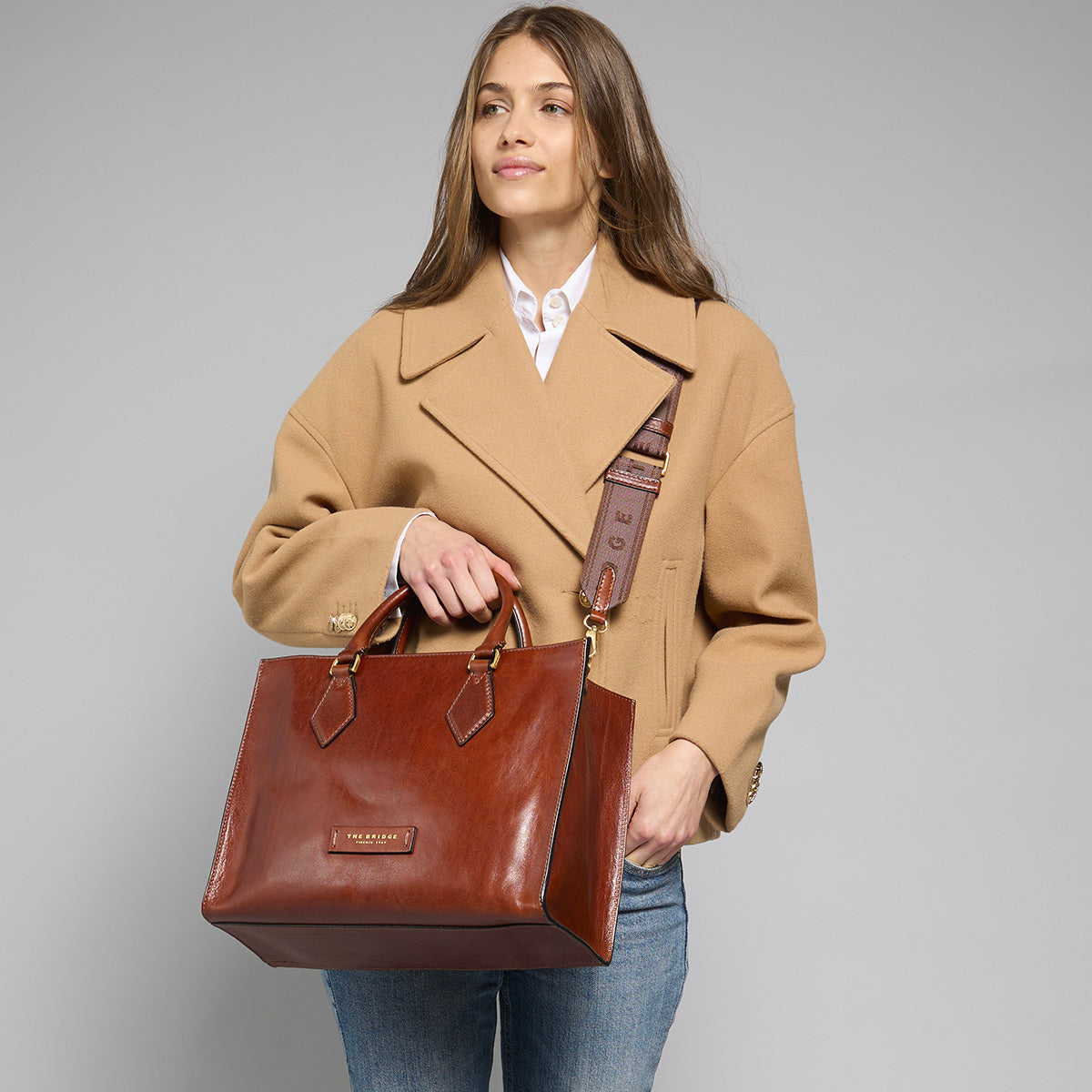 the-bridge-ida-borsa-a-mano-pelle-con-tracolla-removibile-marrone-oro image 7