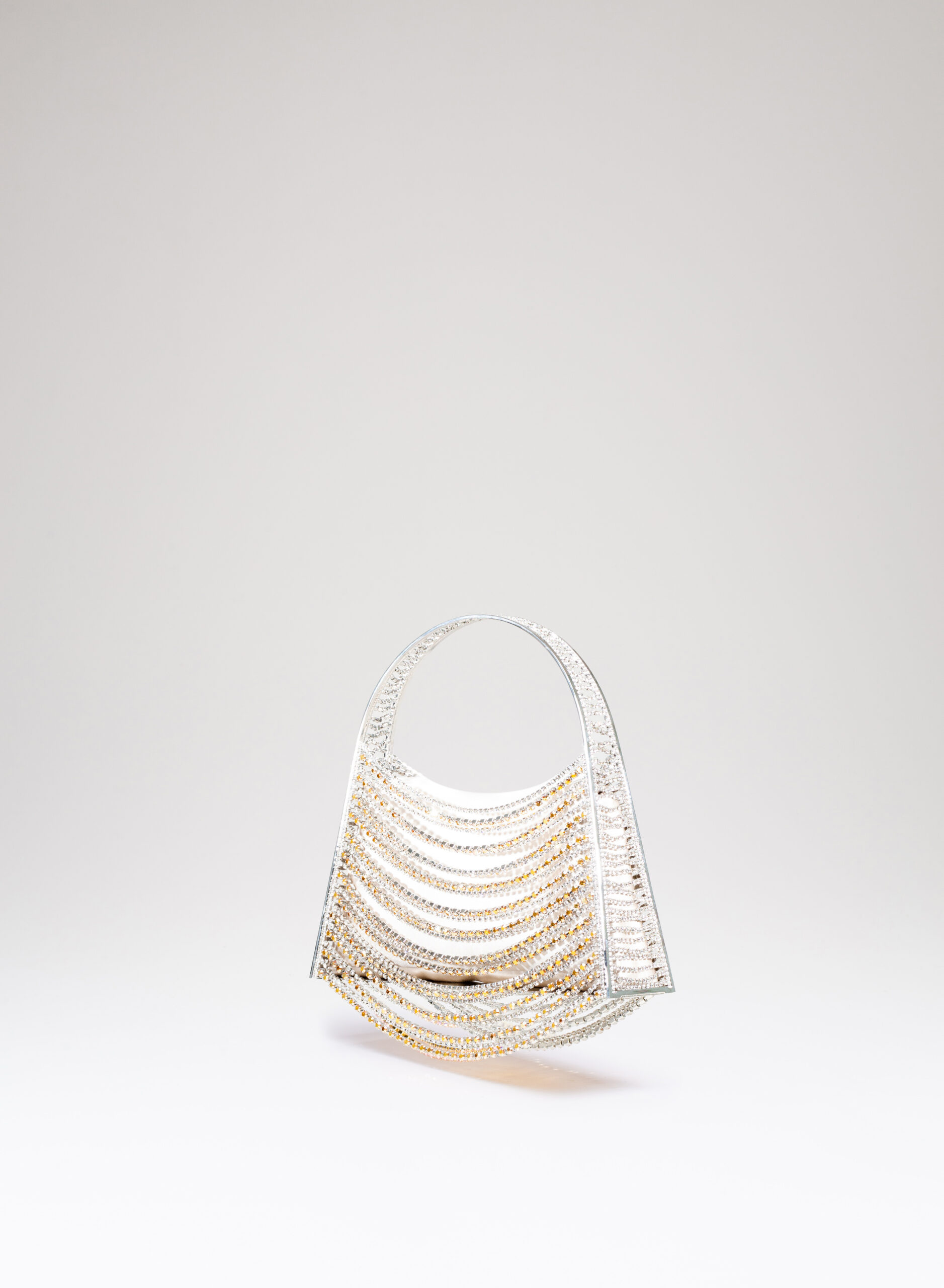 benedetta-bruzziches-lucia-in-the-sky-borsa-donna-gli-amanti-in-grigio image 1