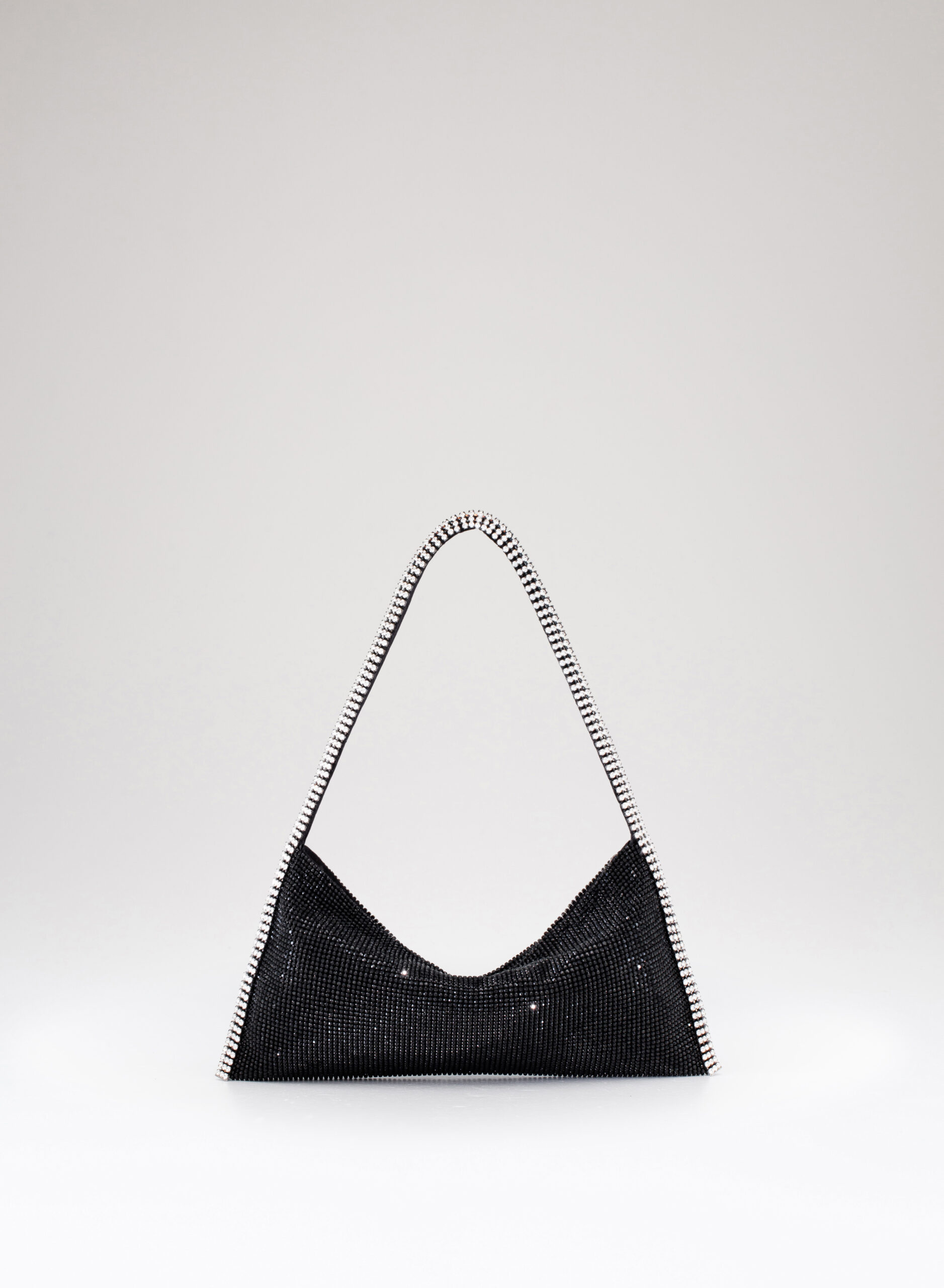 benedetta-bruzziches-your-best-friend-la-grande-borsa-donna-james-bond-2 image 1