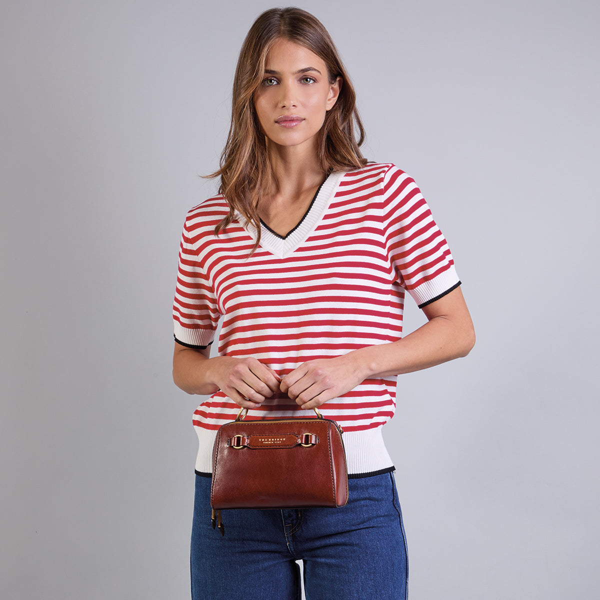 the-bridge-laura-borsa-a-mano-in-pelle-con-tracolla-removibile-azzurro image 7
