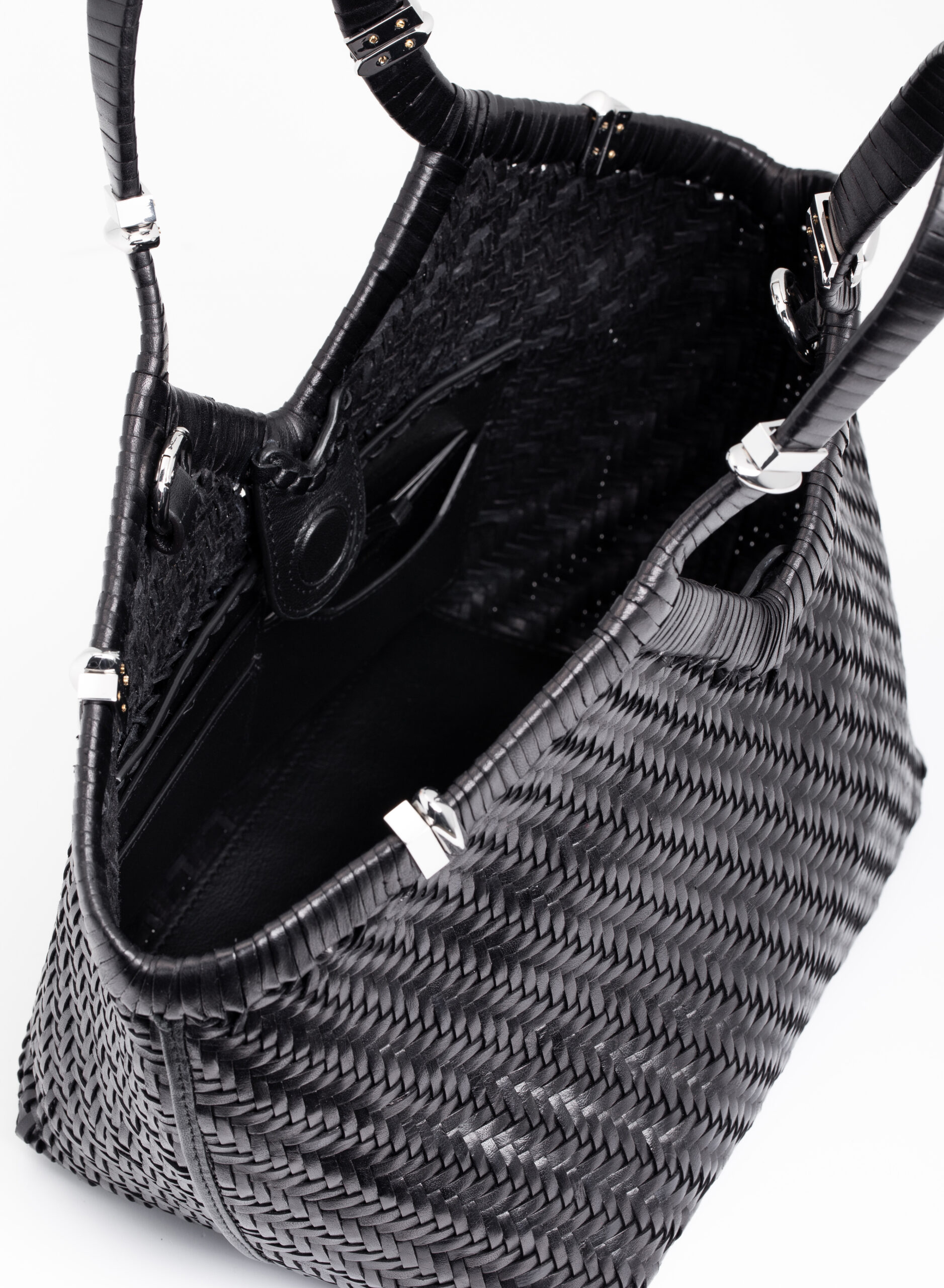 benedetta-bruzziches-usha-borsa-donna-nightly image 7