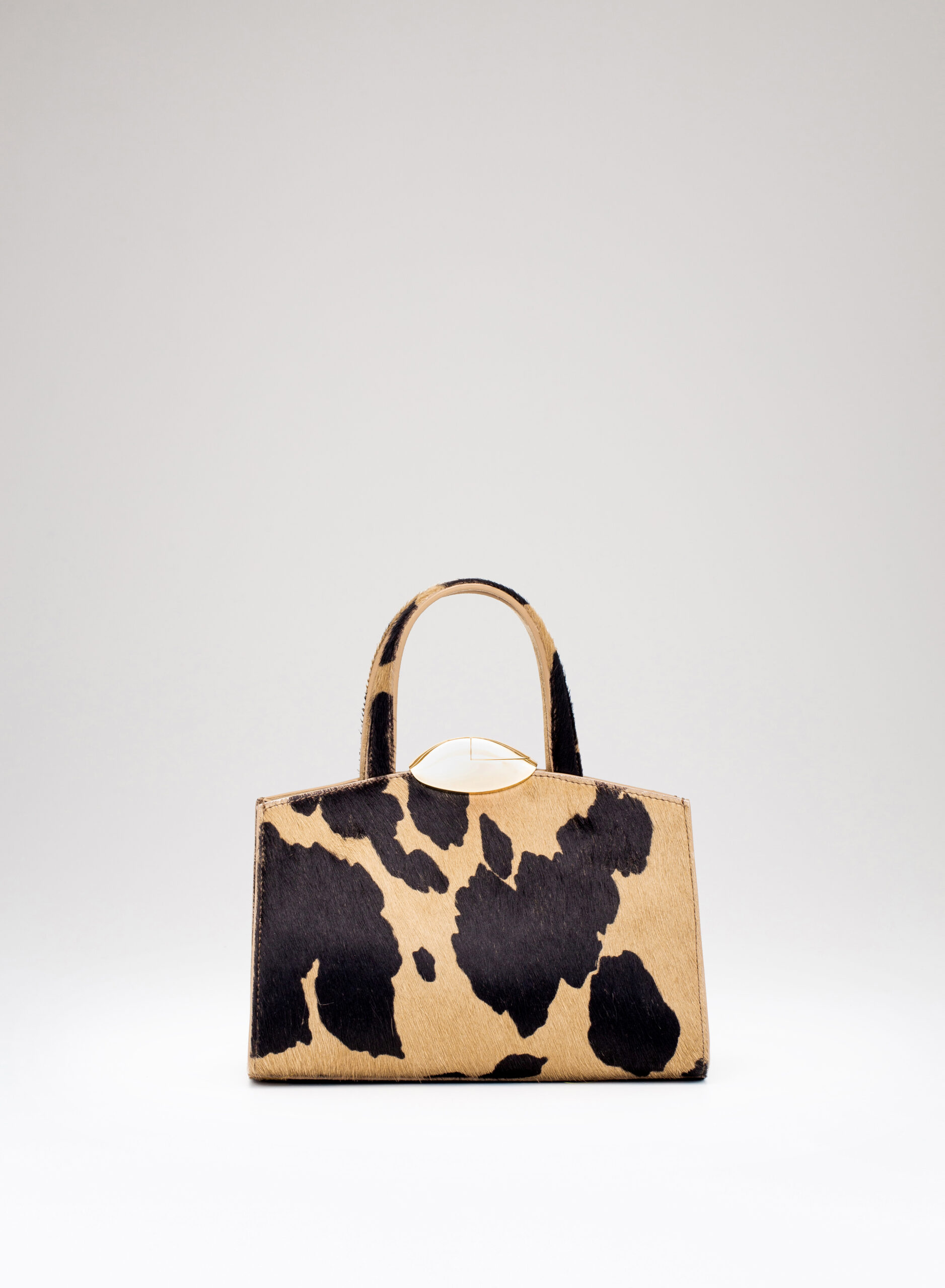 benedetta-bruzziches-serena-la-petite-borsa-donna-wildest-wonders image 1