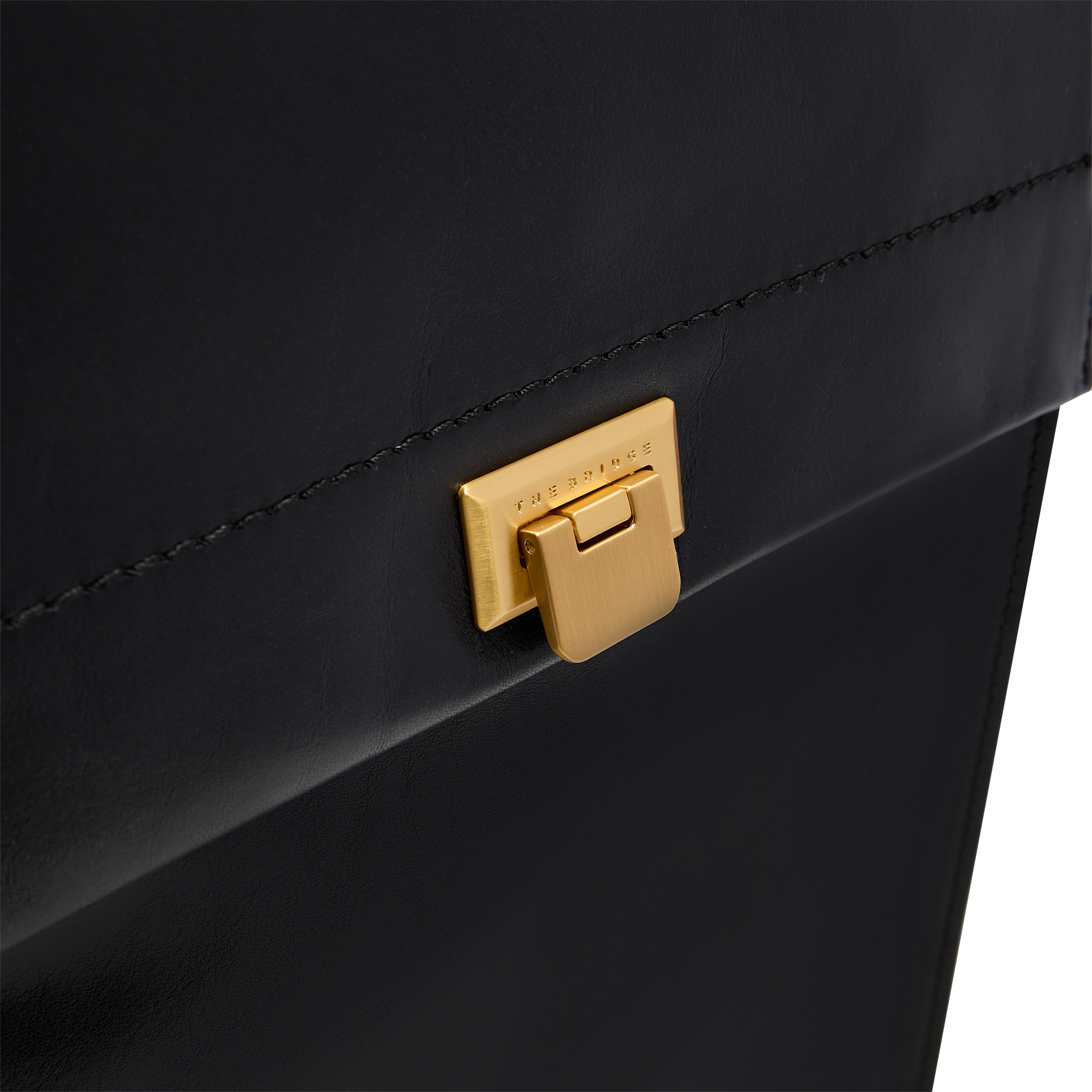 the-bridge-zaino-leila-ss26-in-pelle-bovina-da-donna-nero-oro image 5