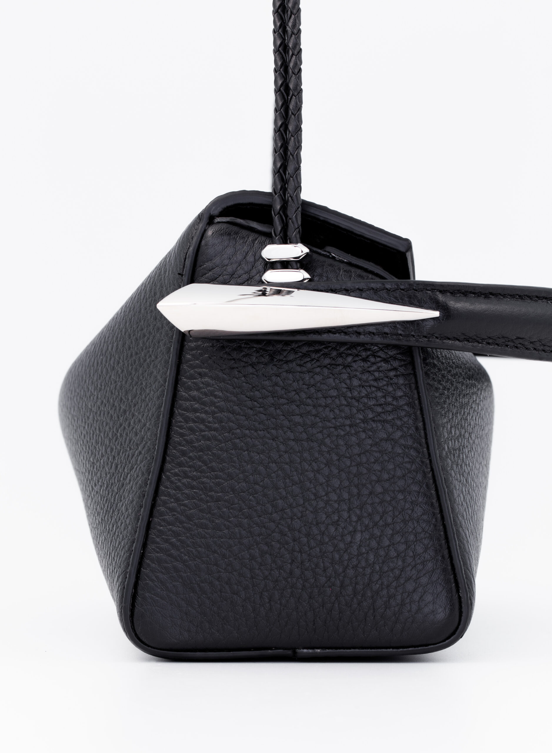 benedetta-bruzziches-elif-borsa-donna-meteorite image 5