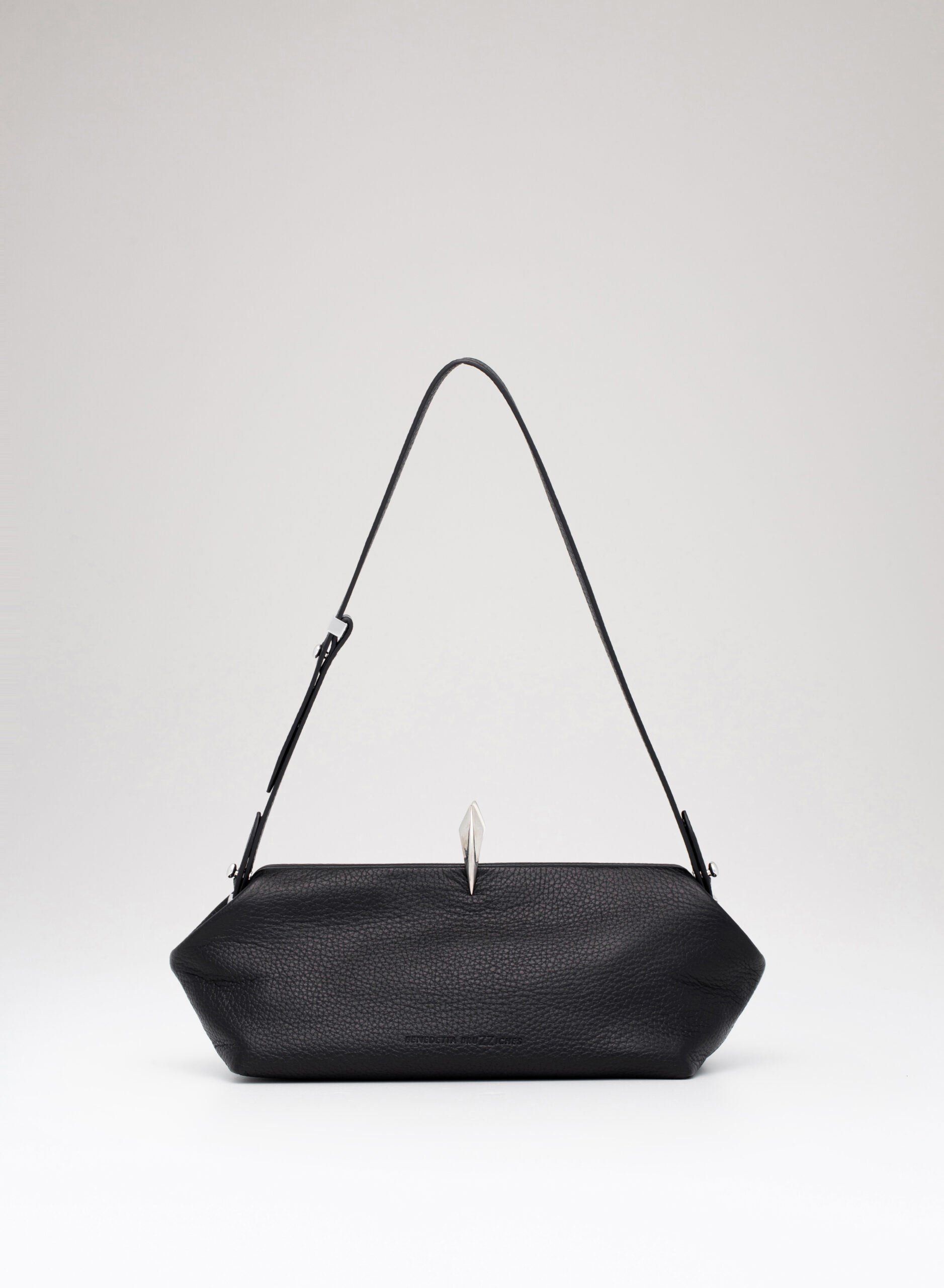 benedetta-bruzziches-sophia-la-petite-borsa-donna-meteorite image 2