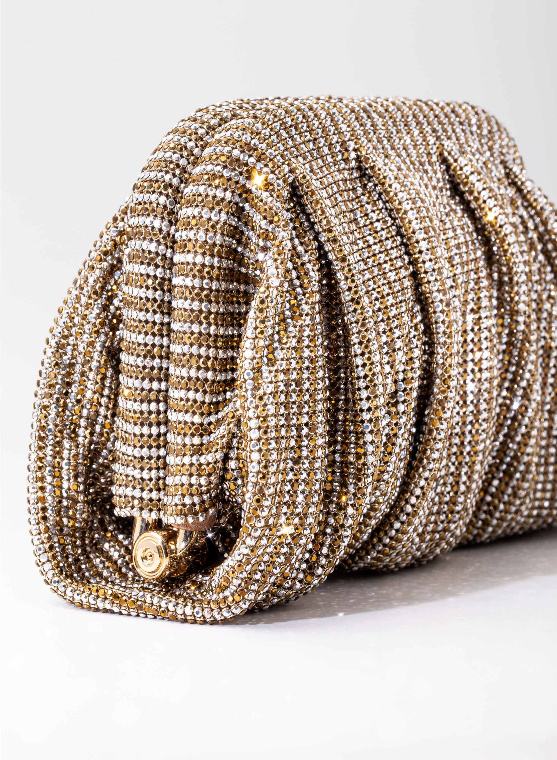 benedetta-bruzziches-venus-la-petite-borsa-donna-the-great-gatsby image 8