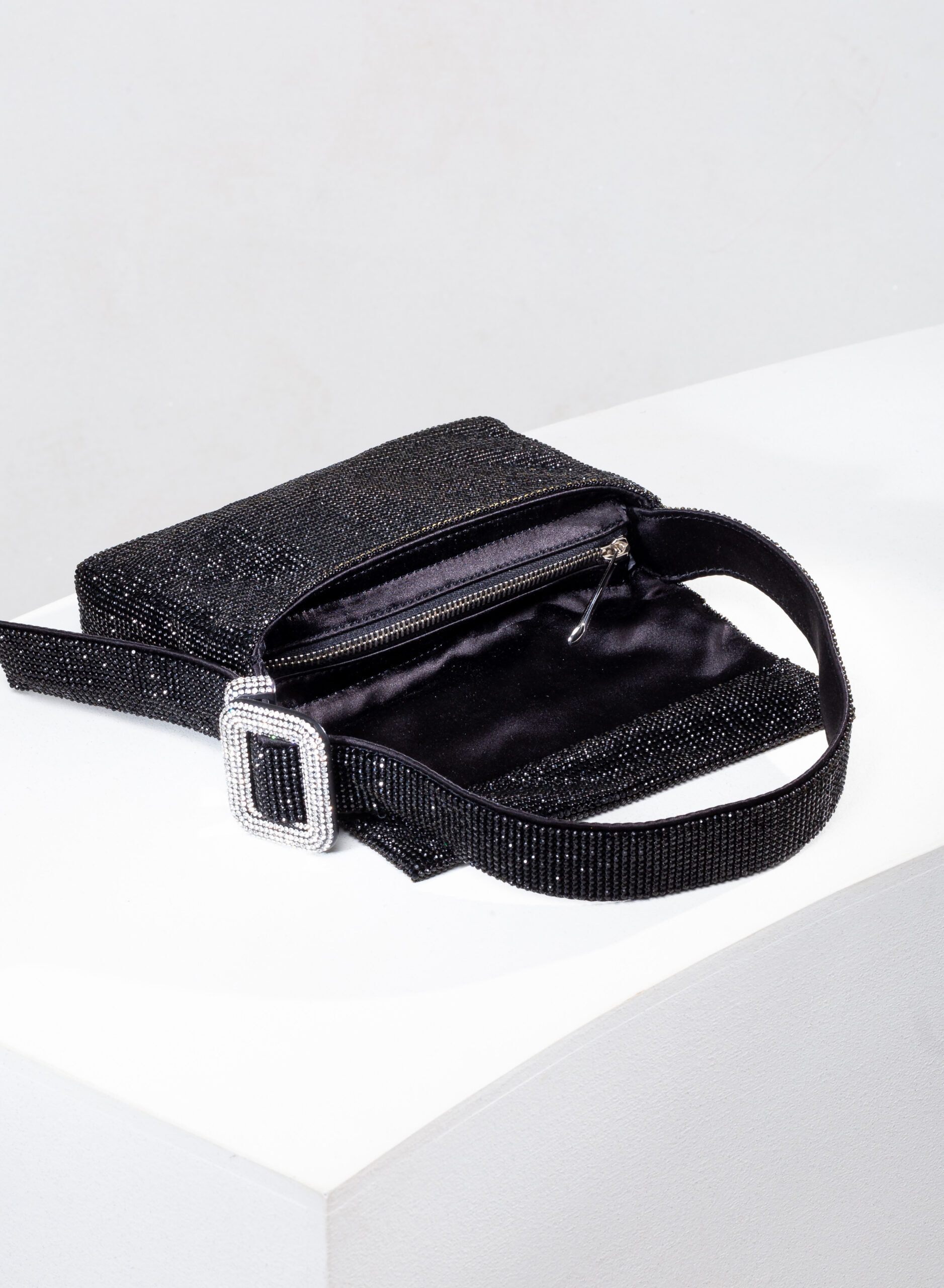 benedetta-bruzziches-vitty-la-mignon-james-bond-borsa-mini image 5
