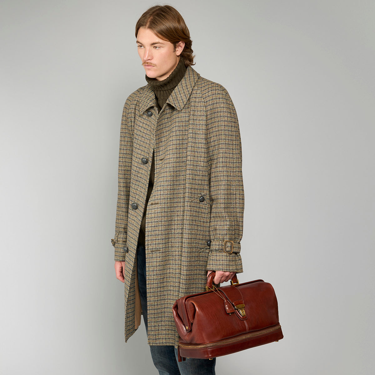 the-bridge-borsa-da-medico-in-pelle-marrone-oro image 3