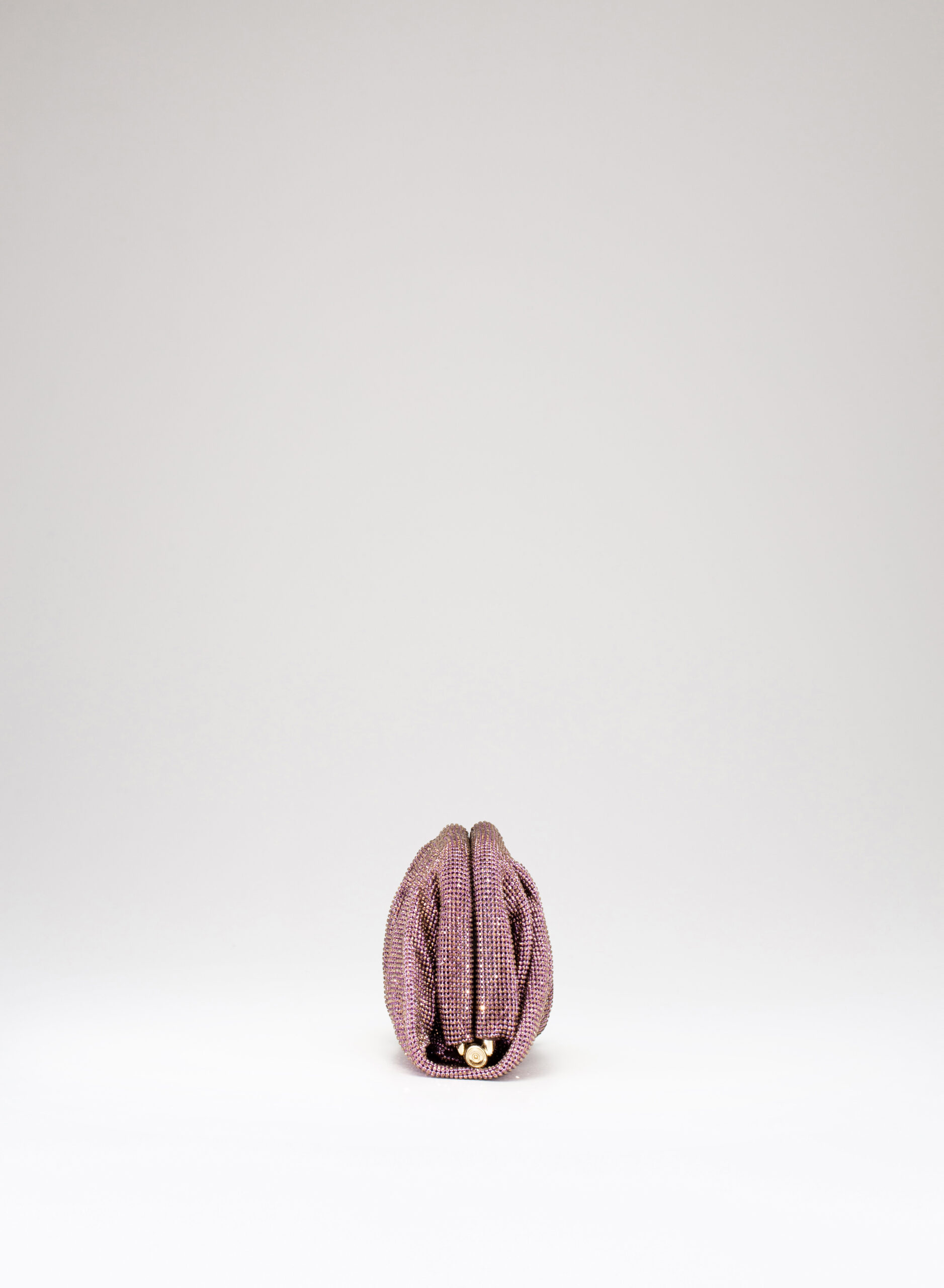 benedetta-bruzziches-venus-la-petite-borsa-donna-adorable-grimilde image 5