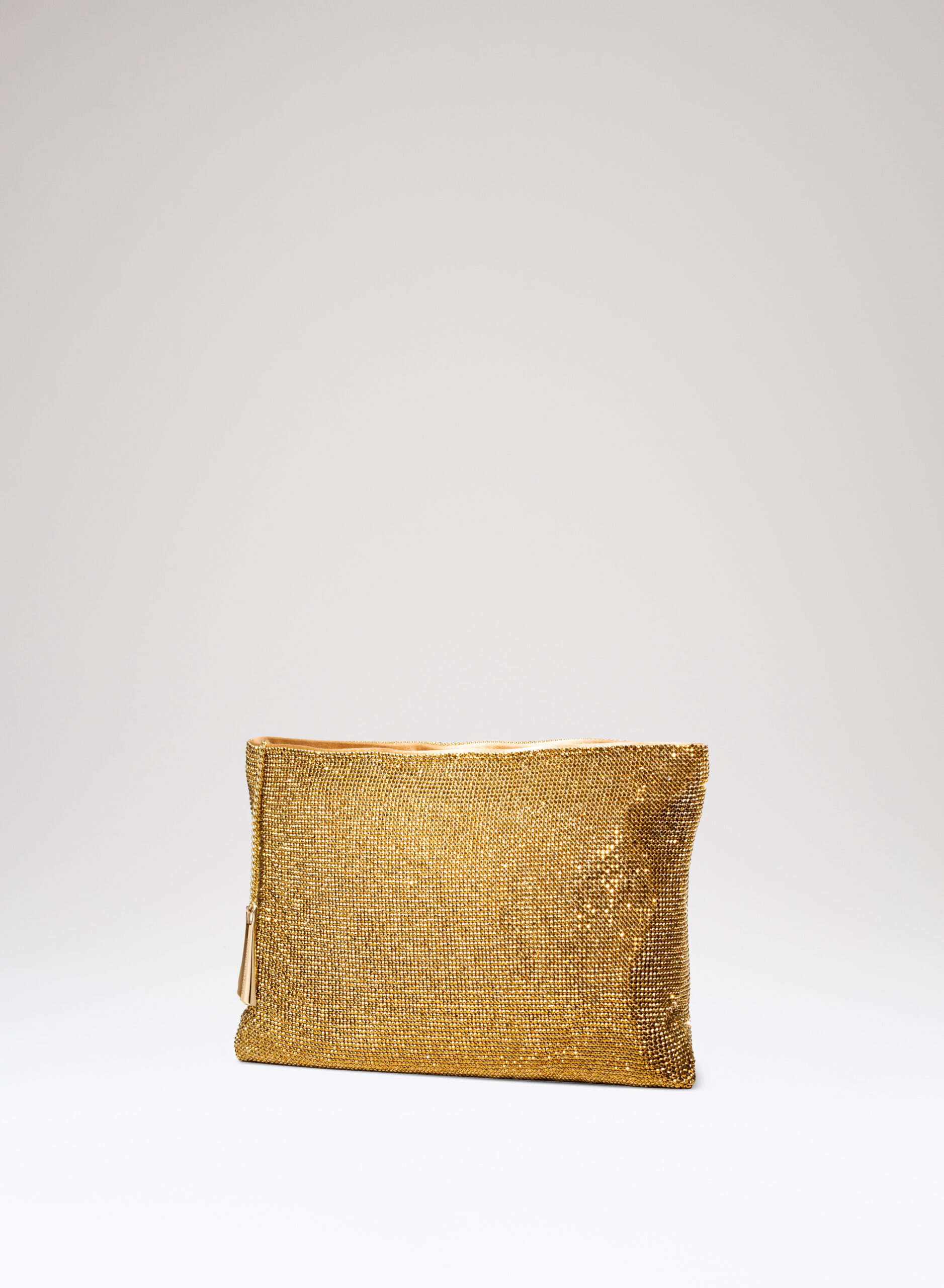 benedetta-bruzziches-la-luisa-borsa-donna-sogno-d-estate image 2