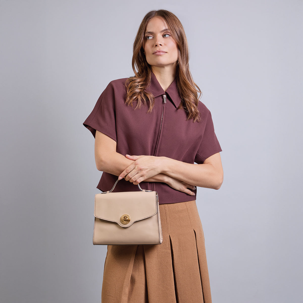 the-bridge-irene-borsa-in-pelle-donna-butter-oro-con-tracolla-removibile image 8
