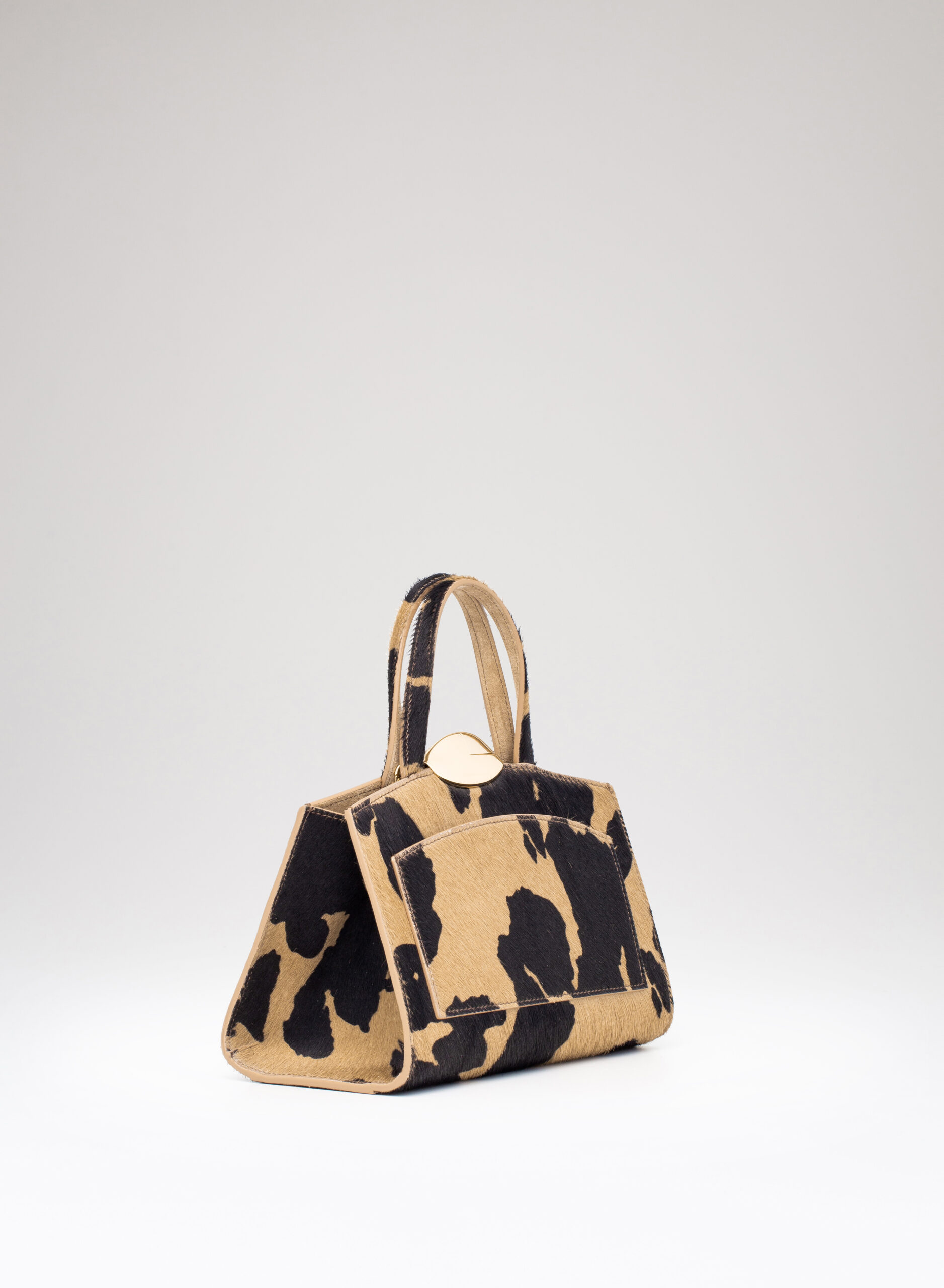 benedetta-bruzziches-serena-la-petite-borsa-donna-wildest-wonders image 4